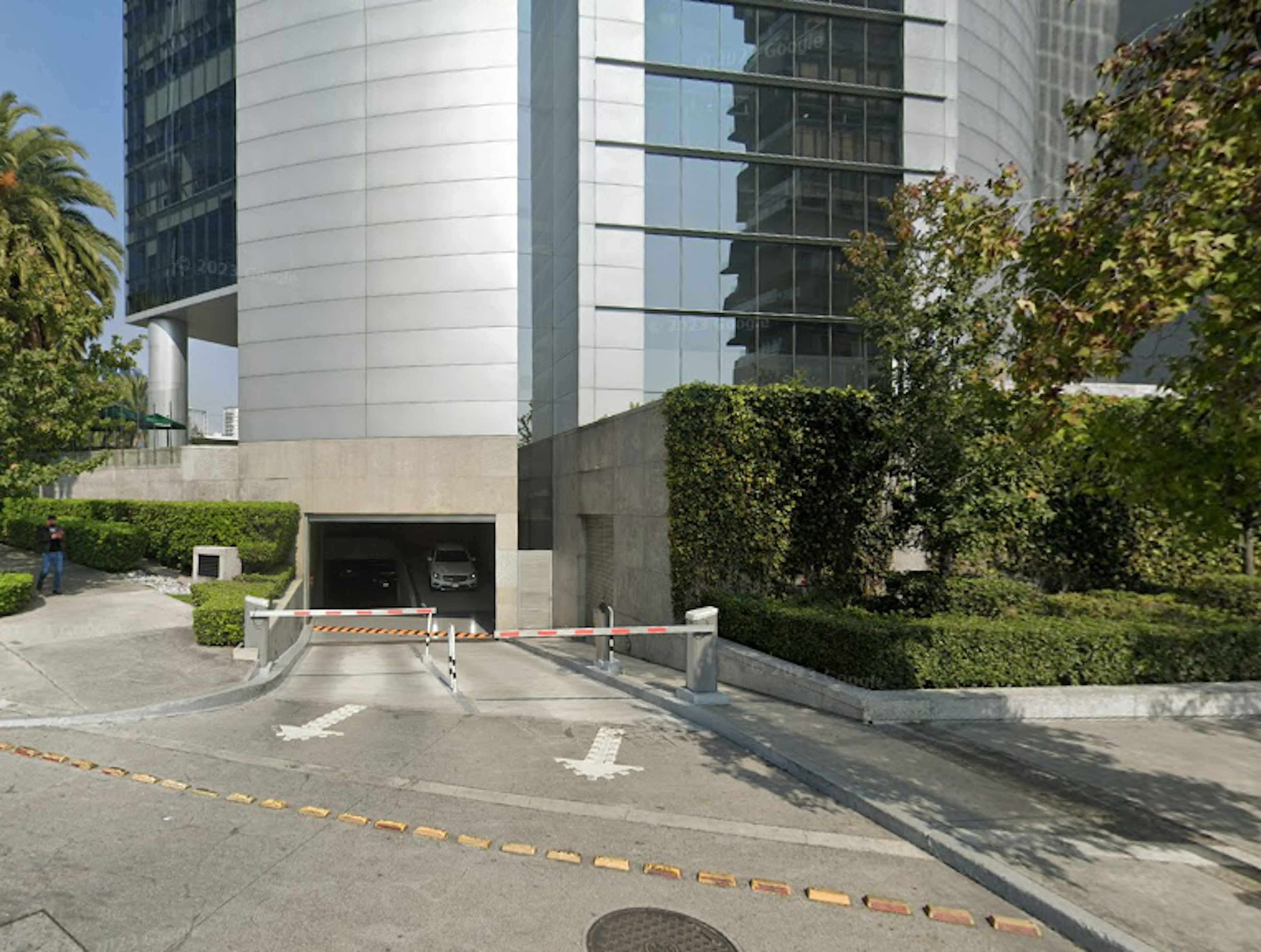 Piso 20 - Oficina 2001