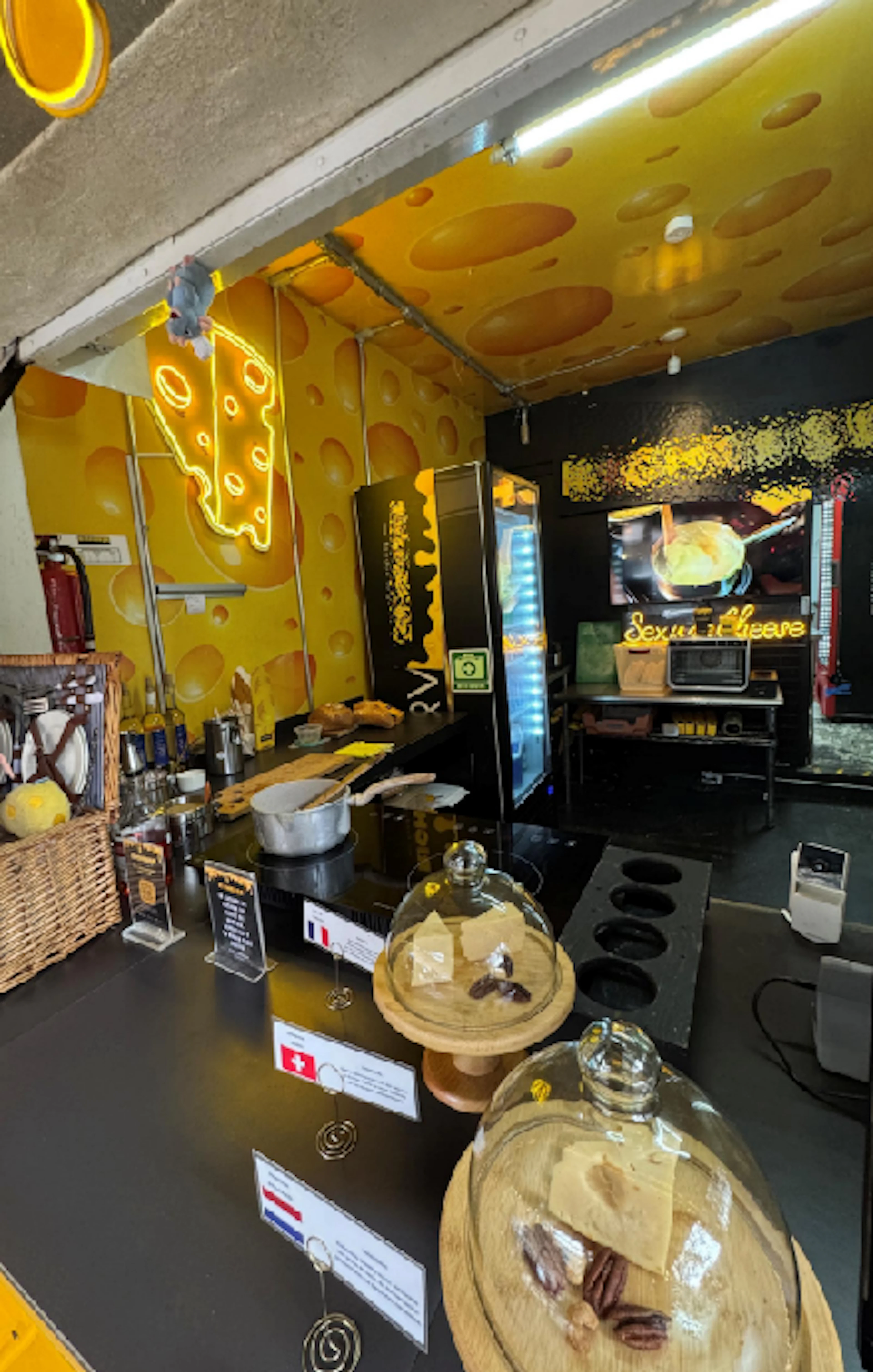 Local Comercial Spot2