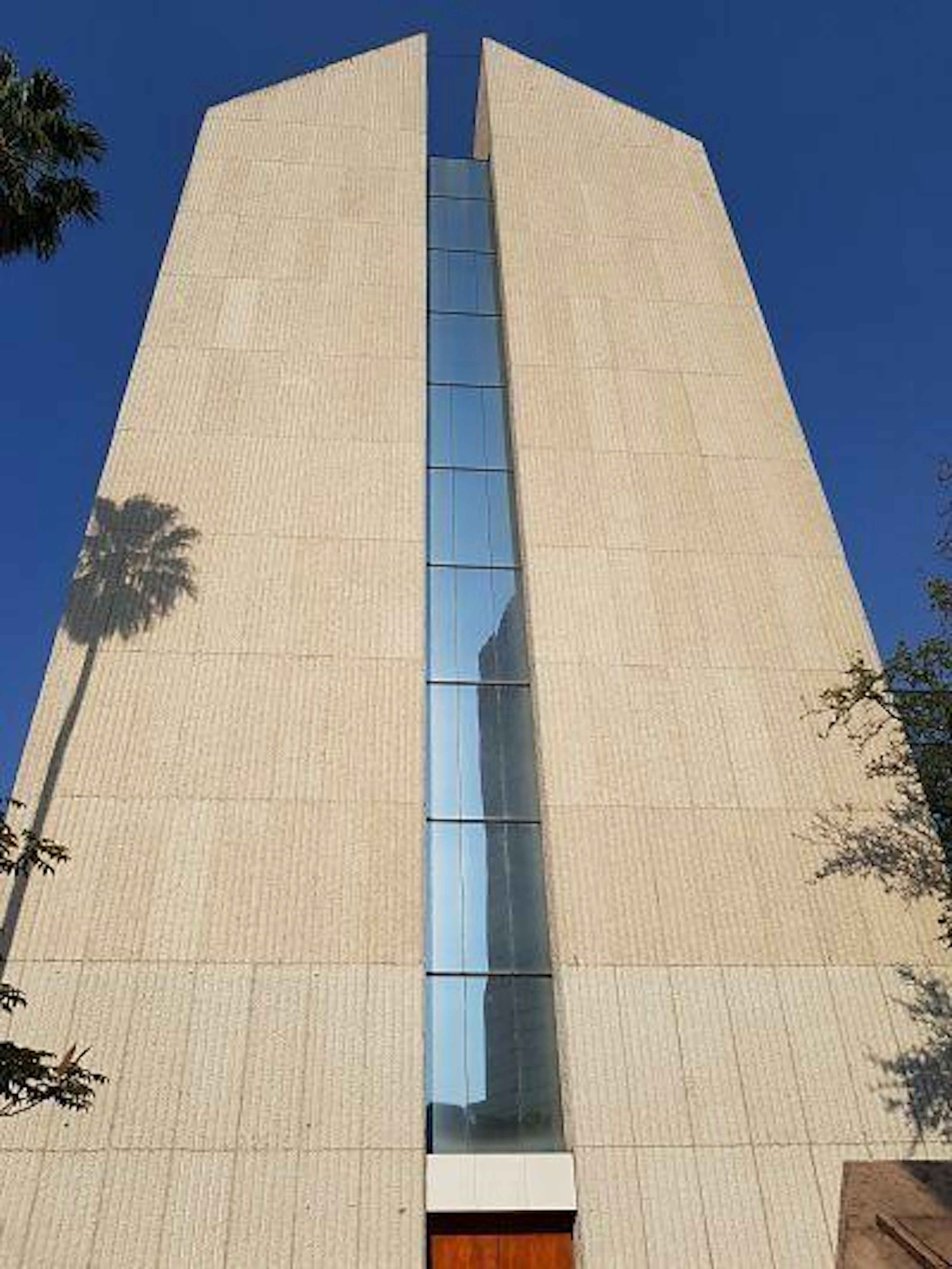 Avenida Miguel Hidalgo Y Costilla 1443