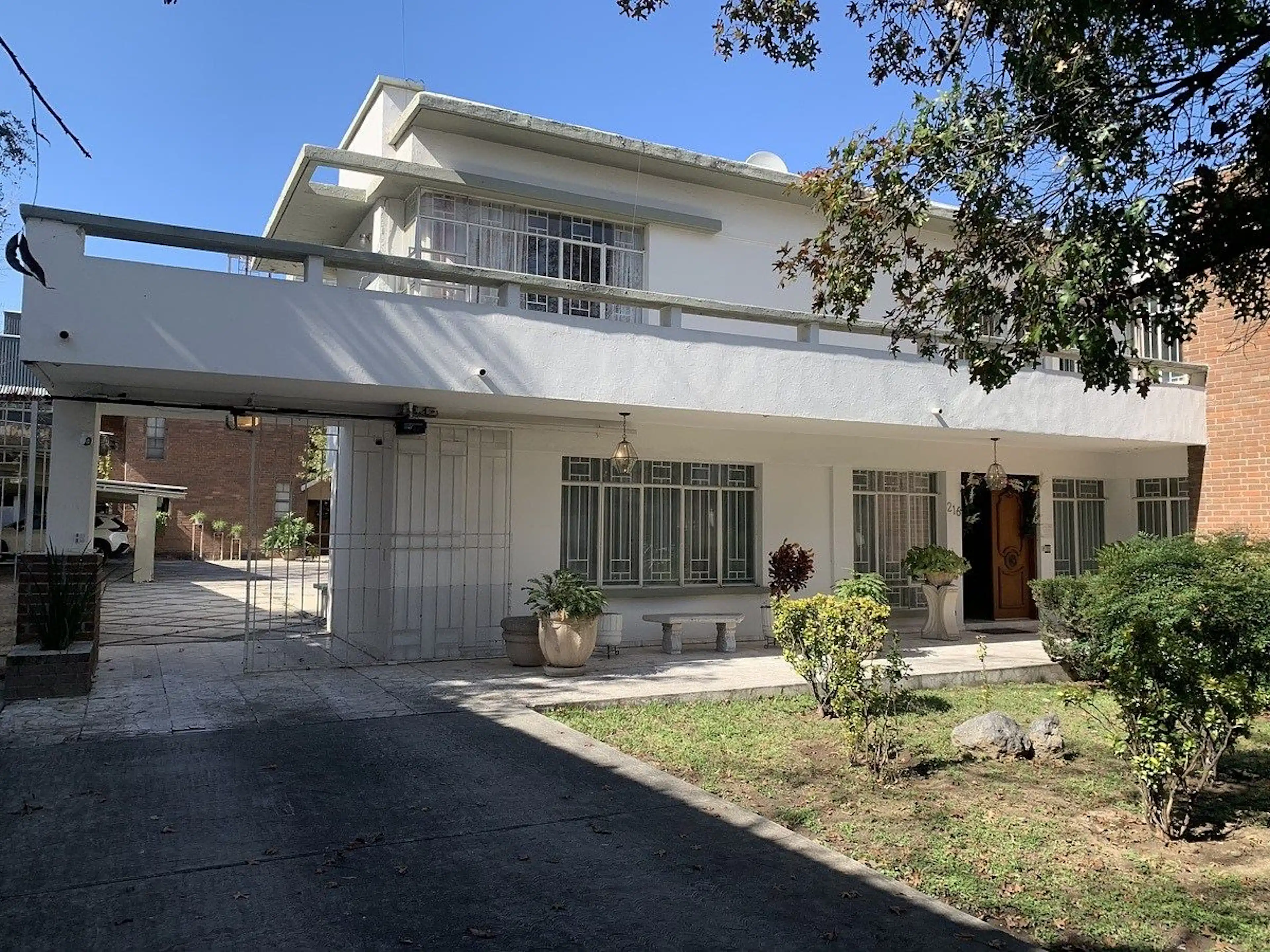 Casa/terreno En Venta - Col. Del Valle