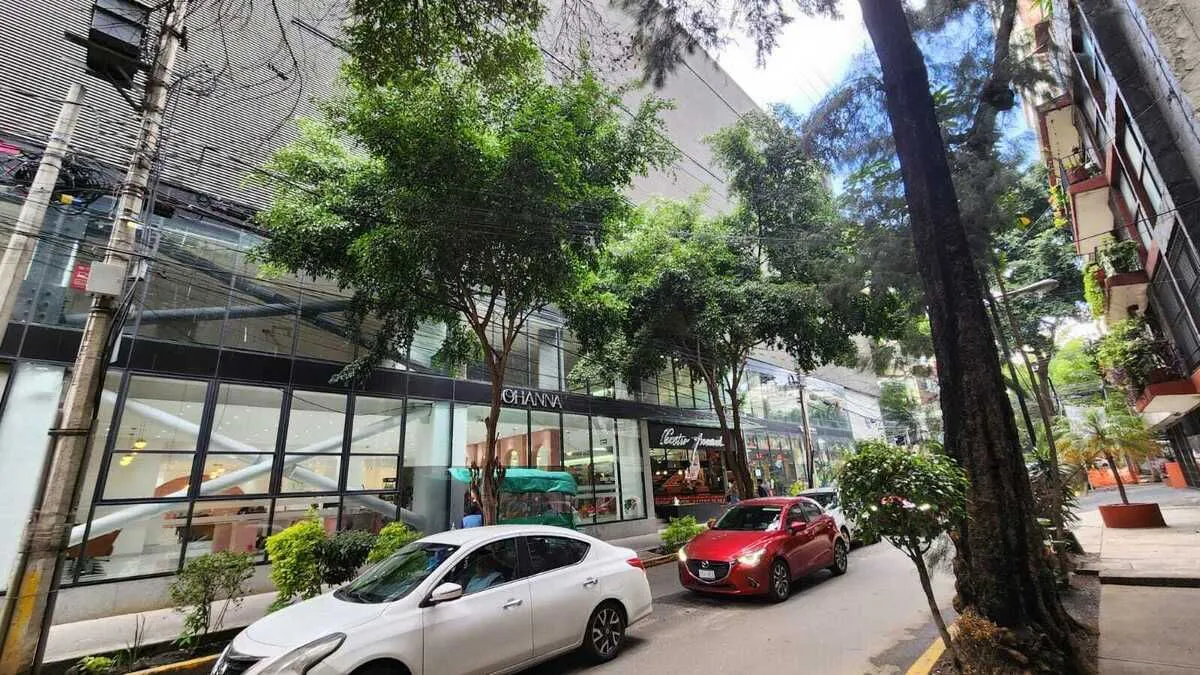 Local Comercial Spot2