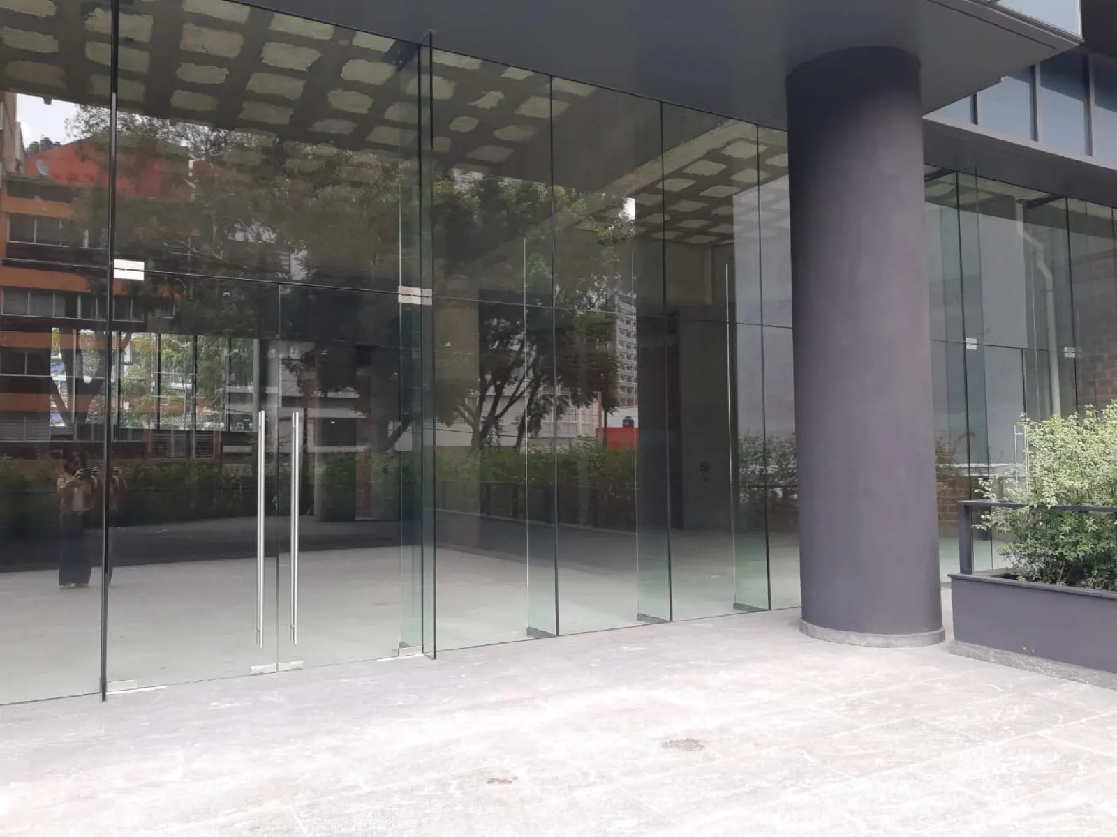 Local Comercial Spot2