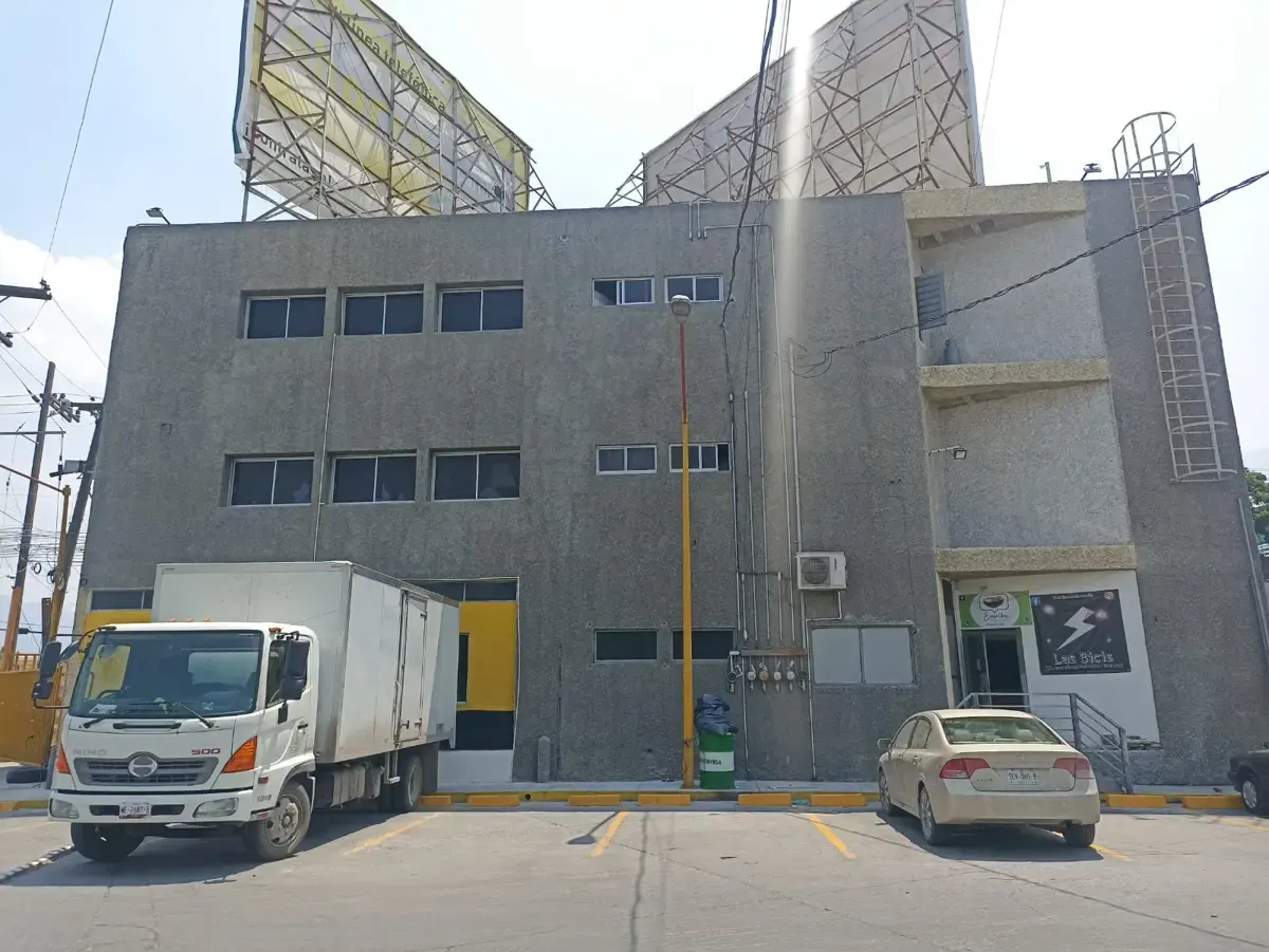 Local Comercial Spot2