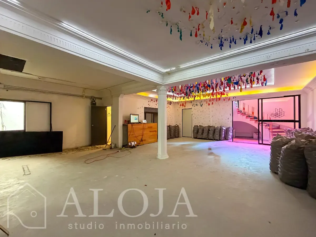Local Comercial Spot2