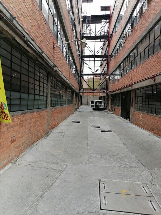 Local Comercial Spot2