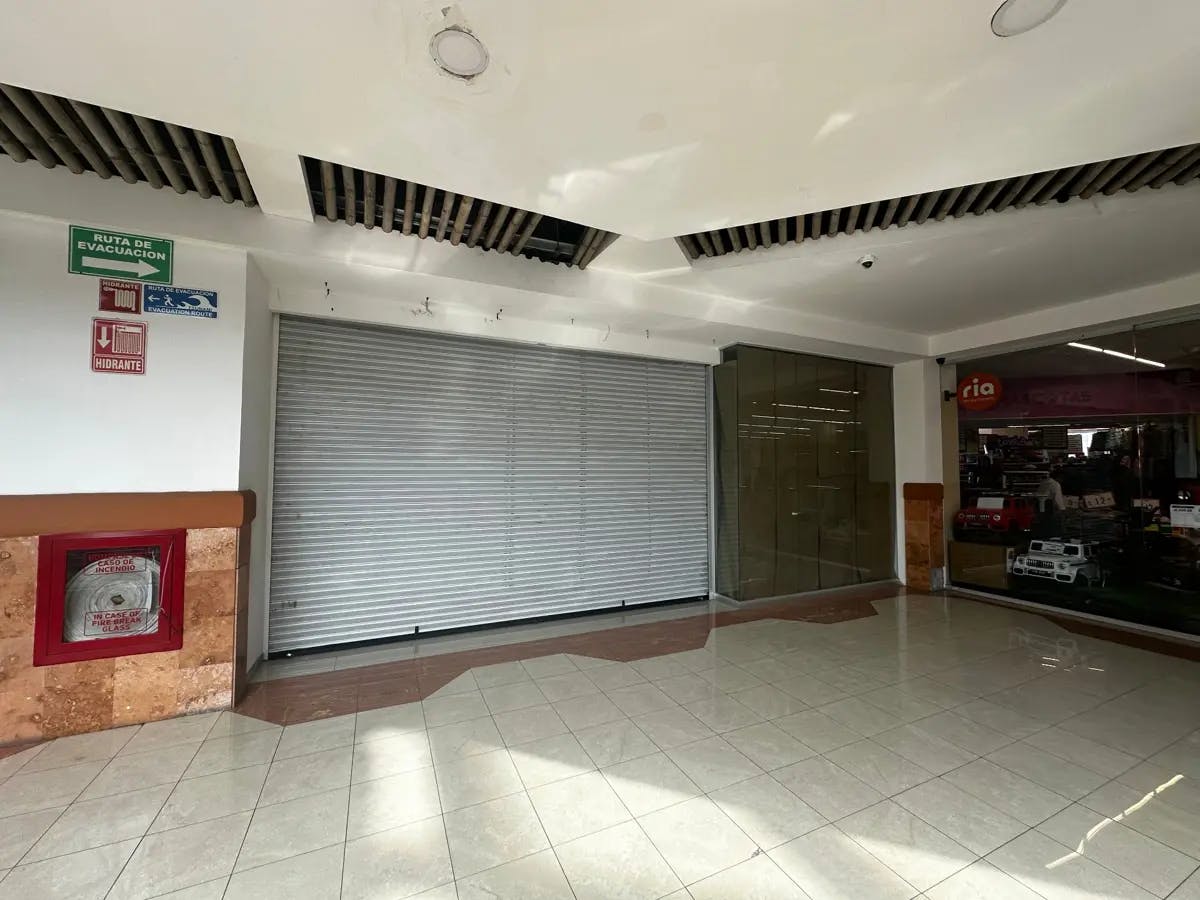 Local Comercial Spot2