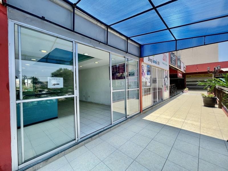 Local Comercial Spot2