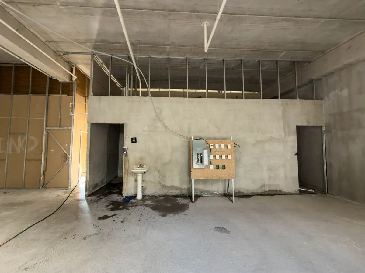 Local Comercial Spot2