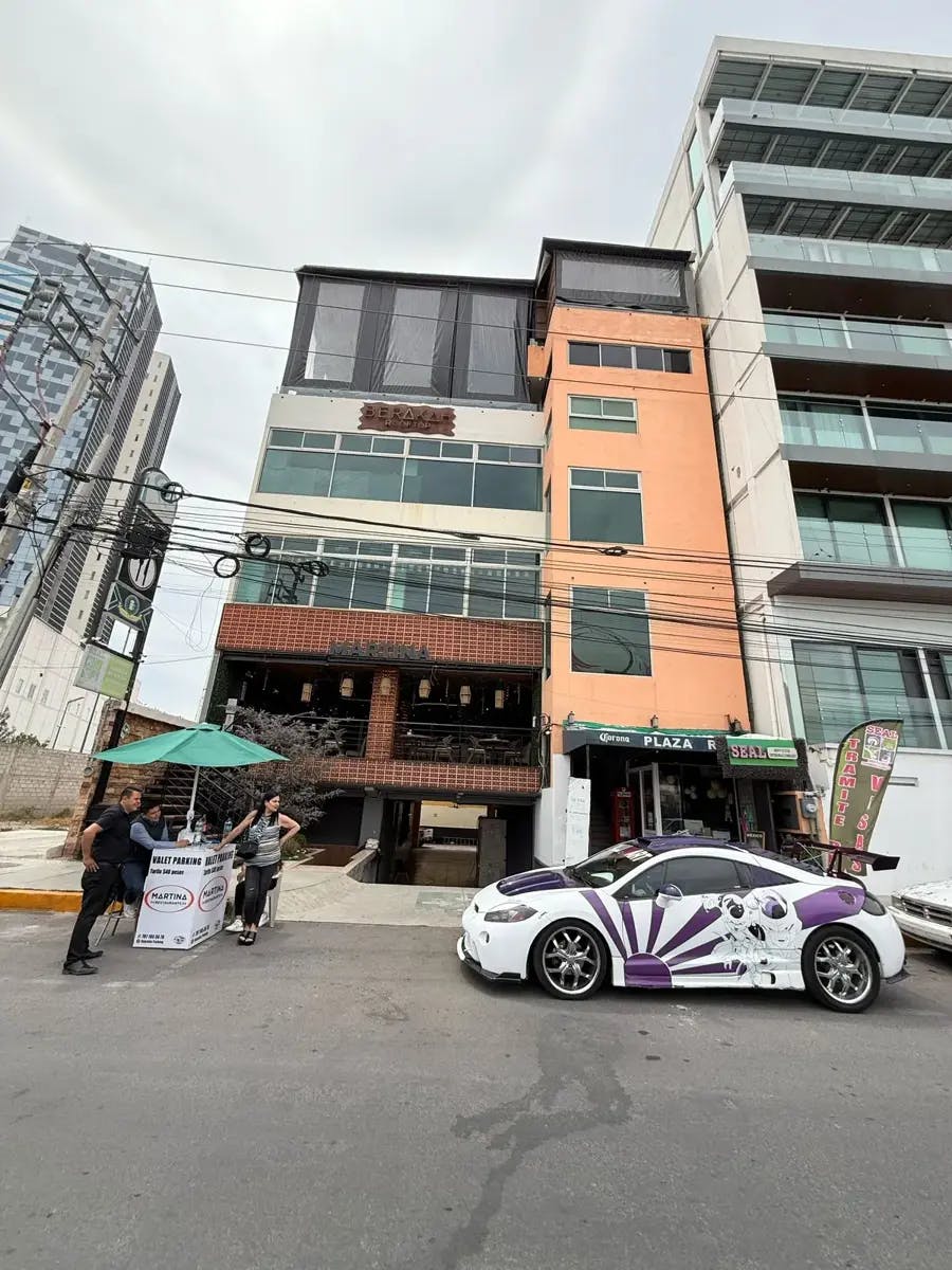 Local Comercial Spot2