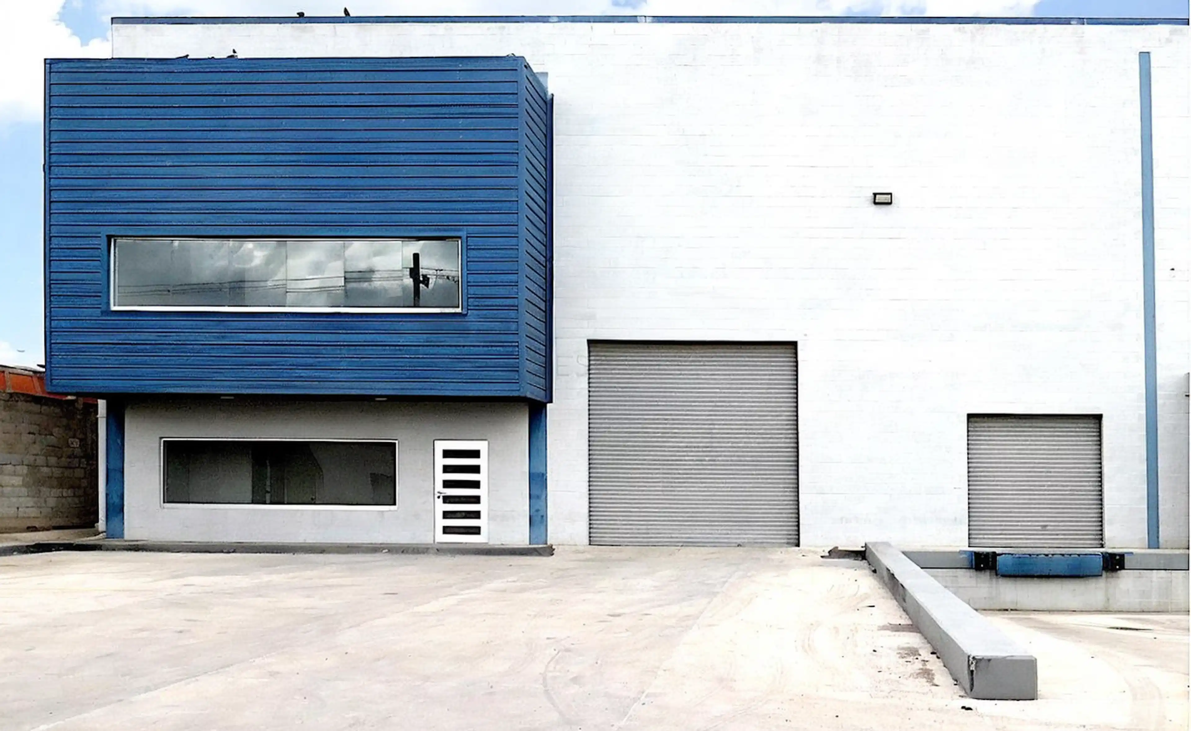 Venta De Tres Bodegas Industriales En Complejo Industrial Chihuahua, Armma S/N