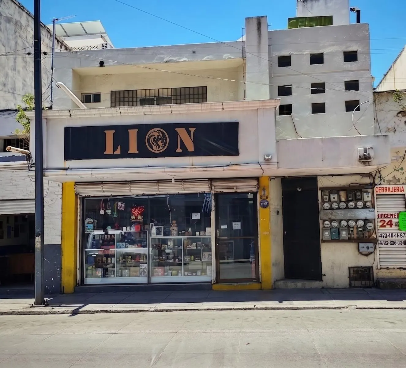 Local Comercial Spot2