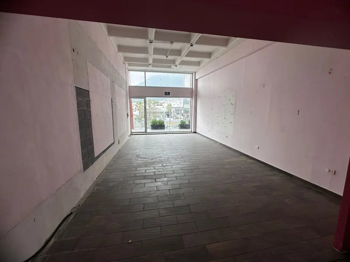 Local Comercial Spot2