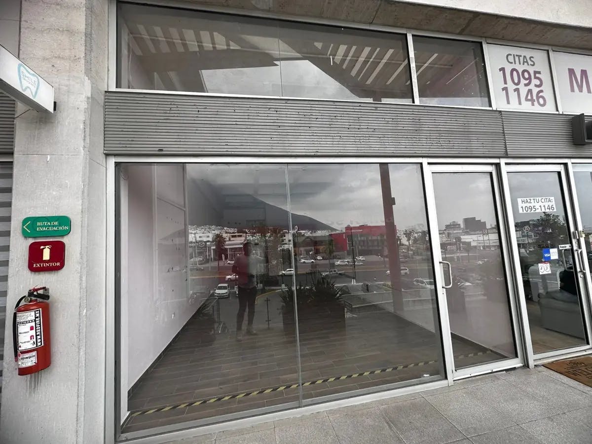 Local Comercial Spot2