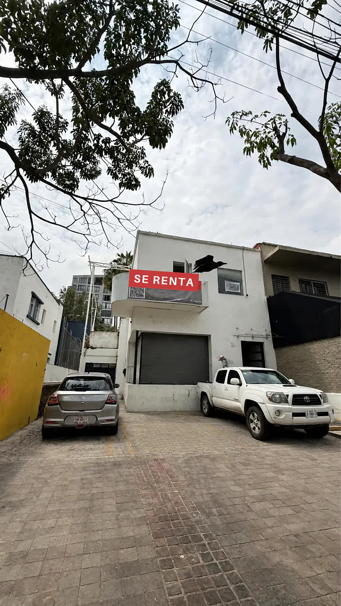 Local Comercial Spot2