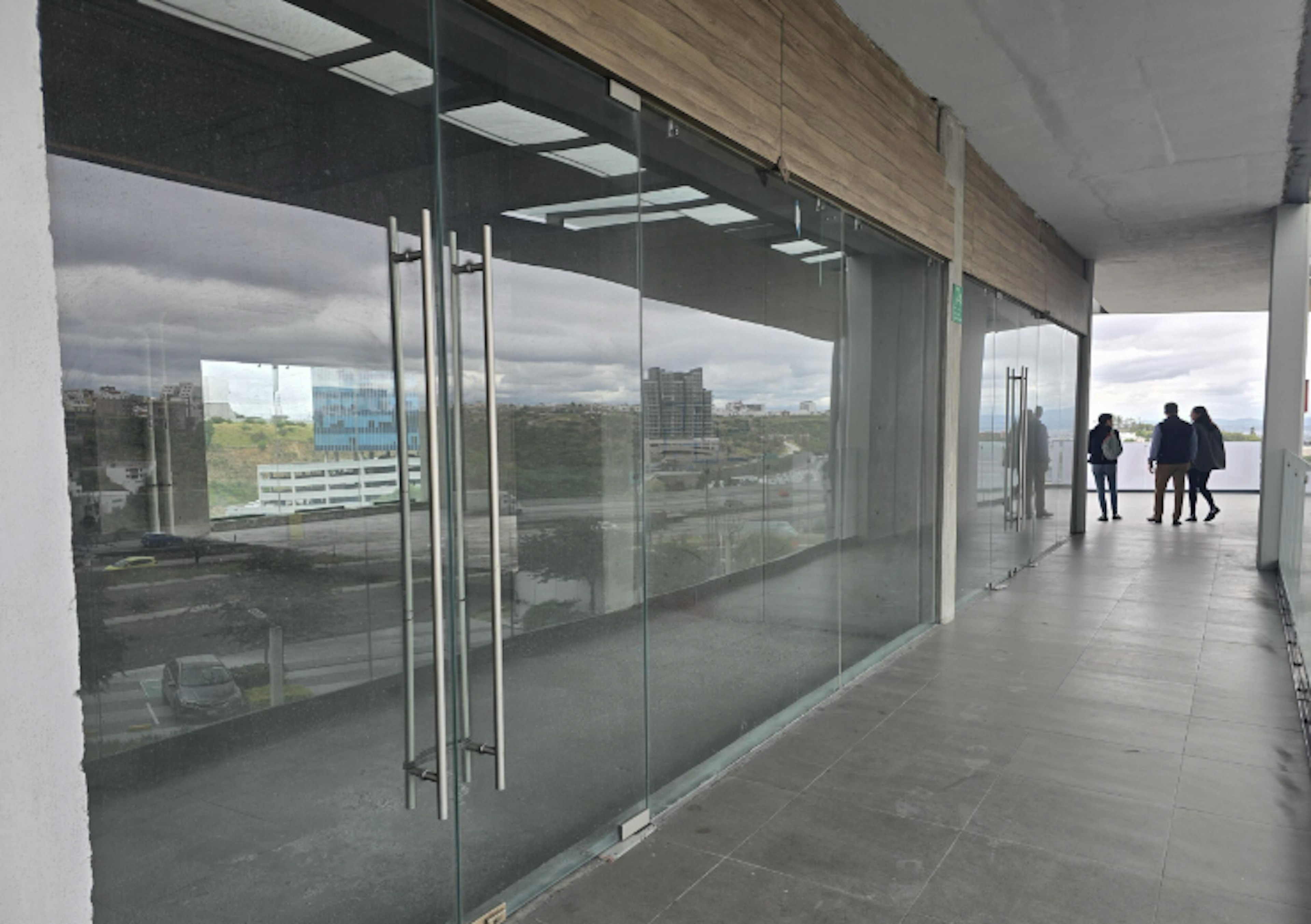 Local 105 - Pb-photo