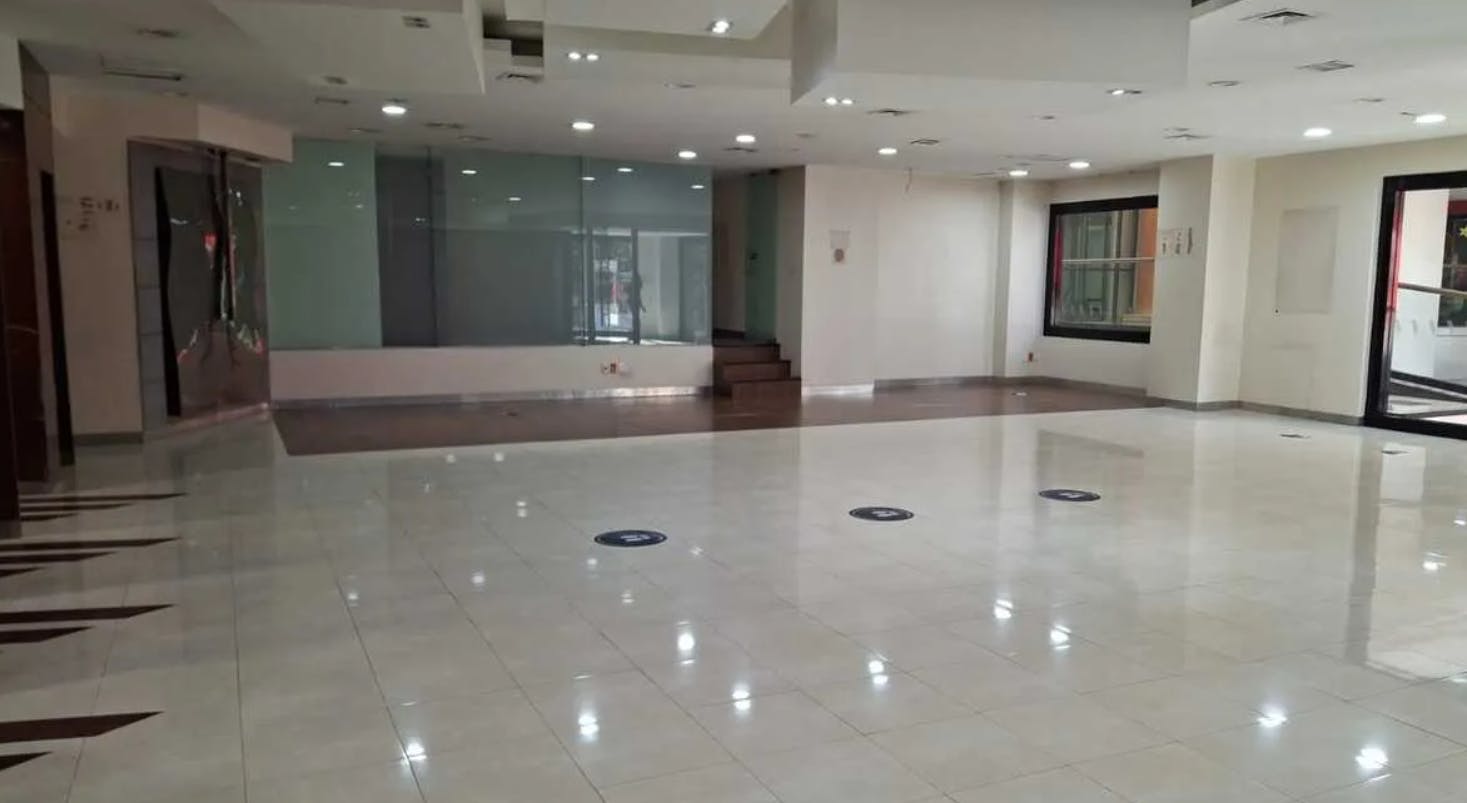 Local Comercial Spot2