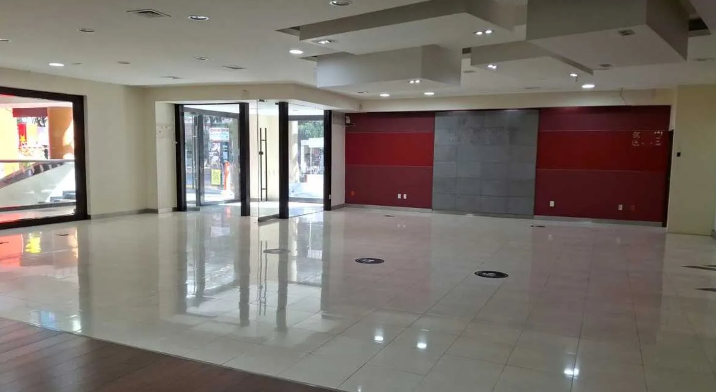 Local Comercial Spot2