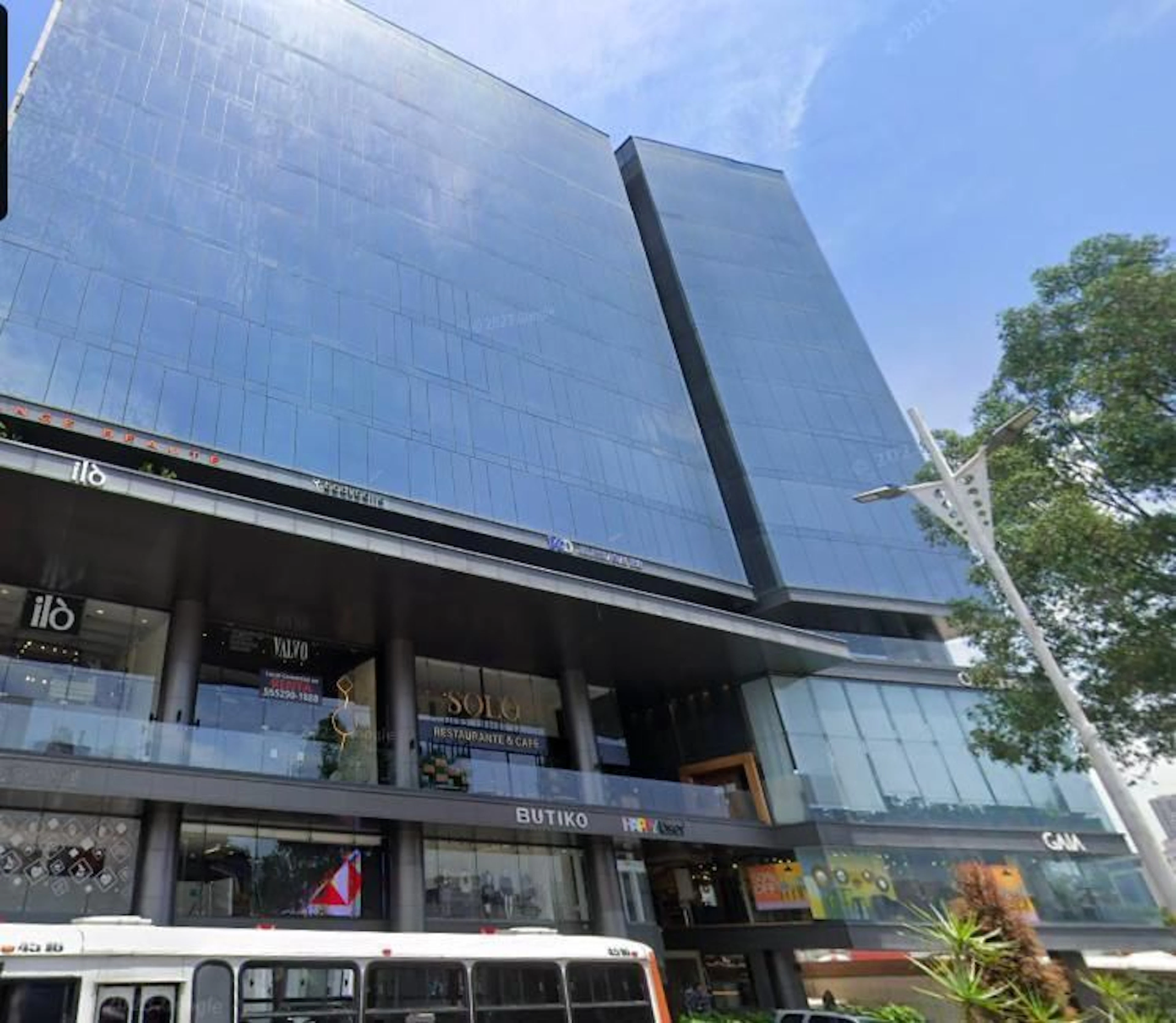 Local Comercial Spot2