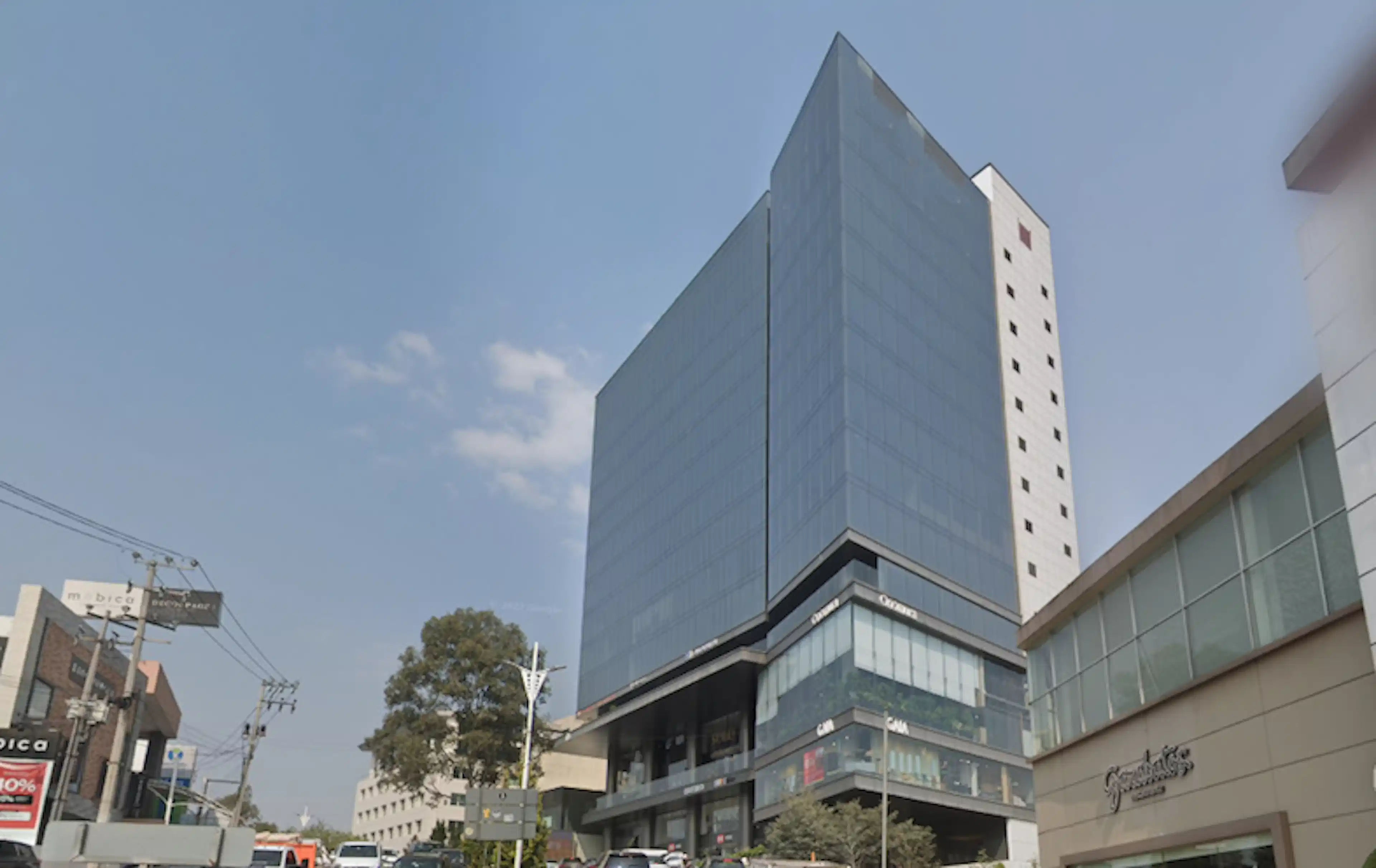 Local Renta en Corporativo G25 Boulevard Magnocentro, Interlom
