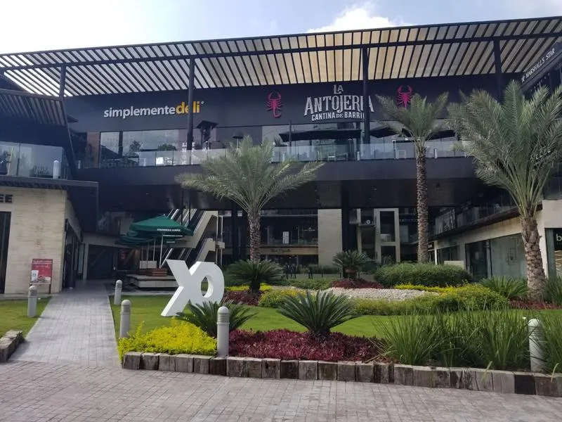 Local Comercial Spot2