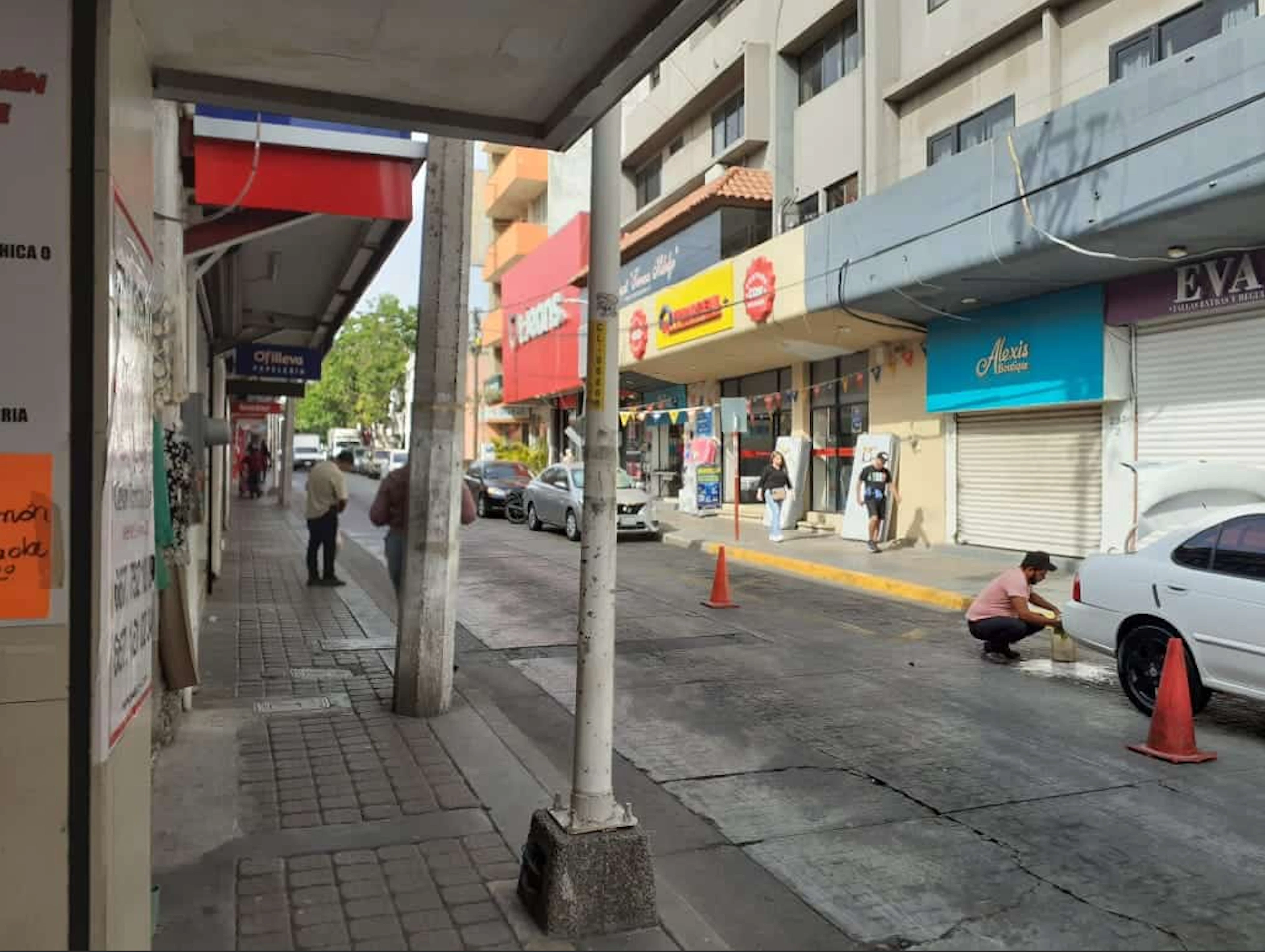 Local Comercial Spot2