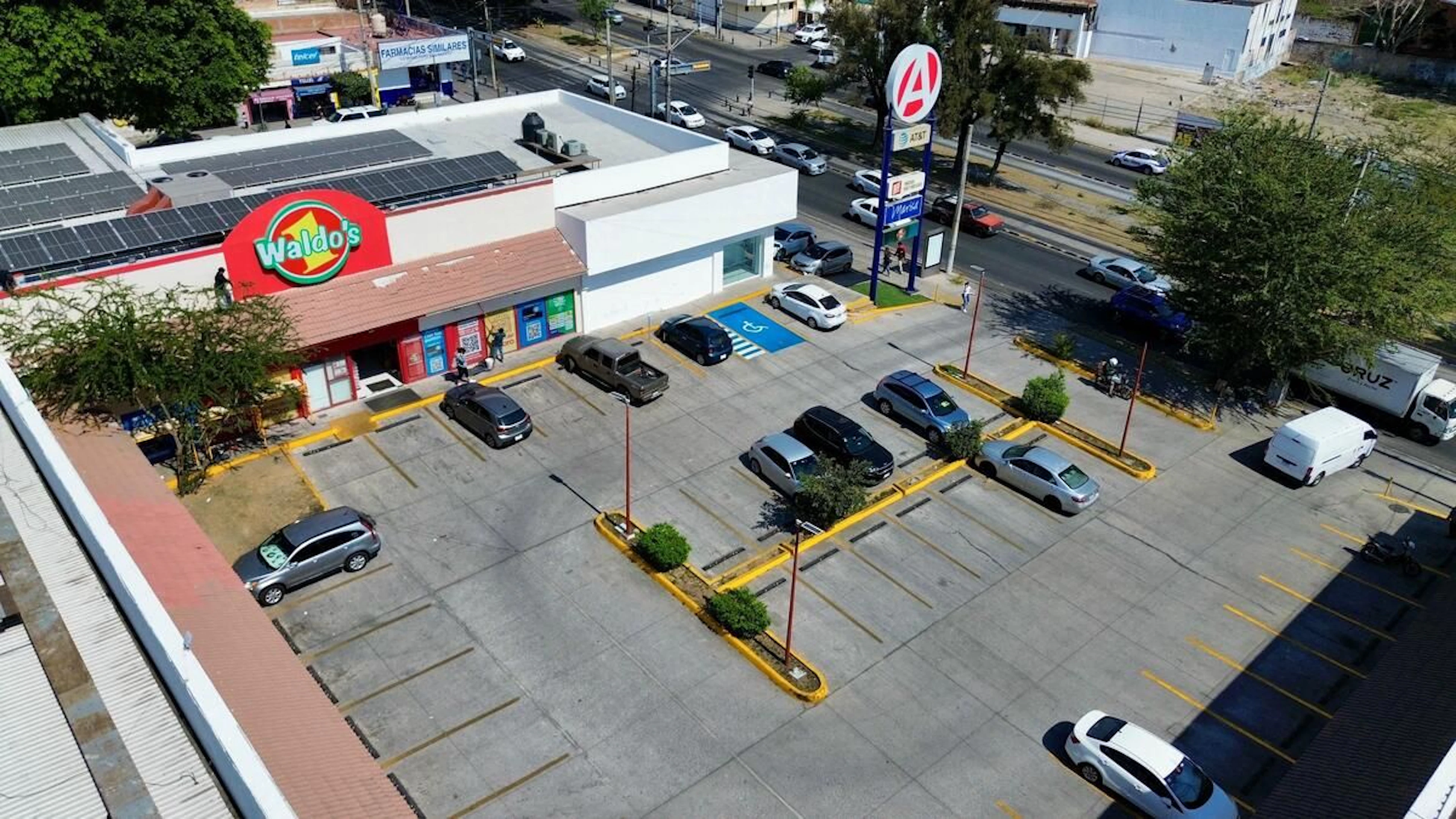 Local Comercial Spot2