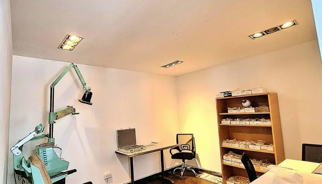 Local Comercial Spot2