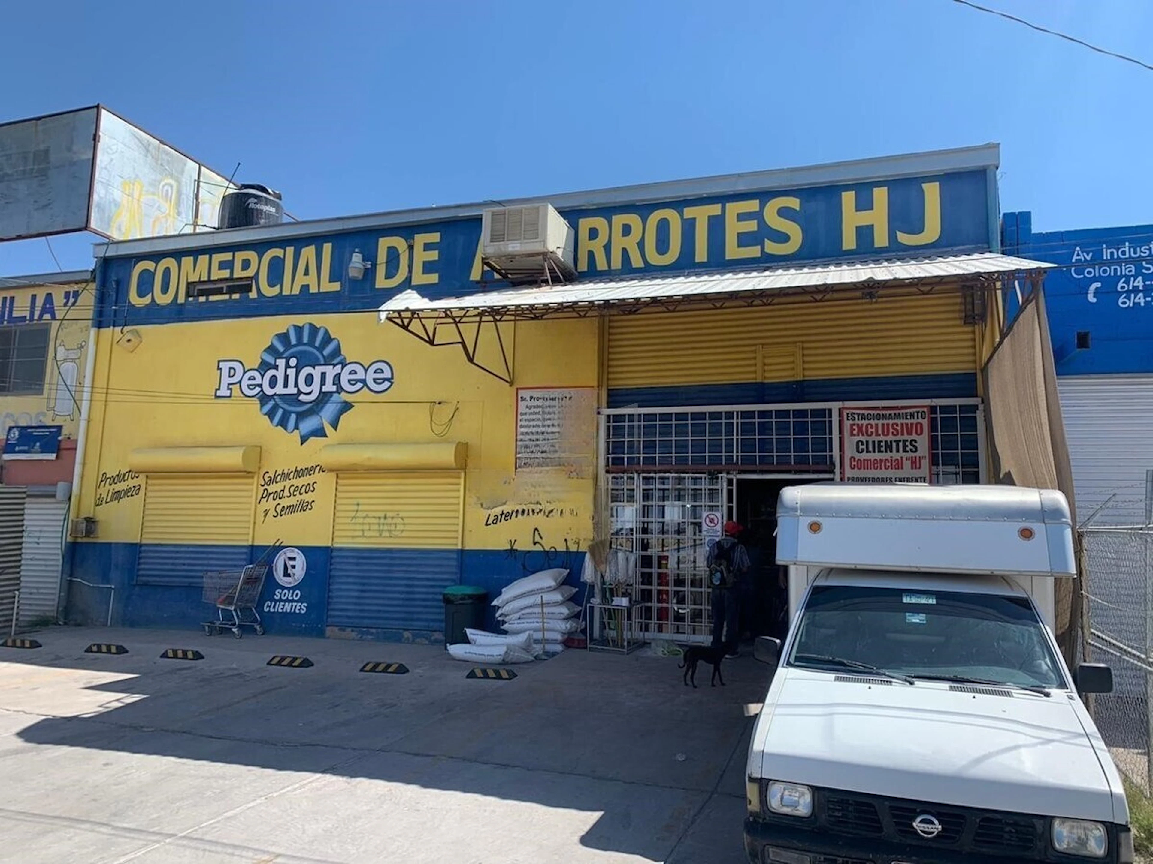 Local Comercial Spot2