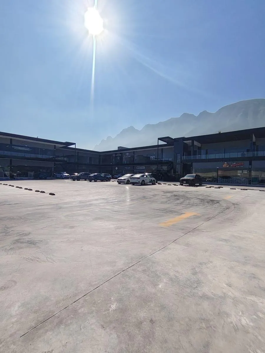 Local Comercial Spot2