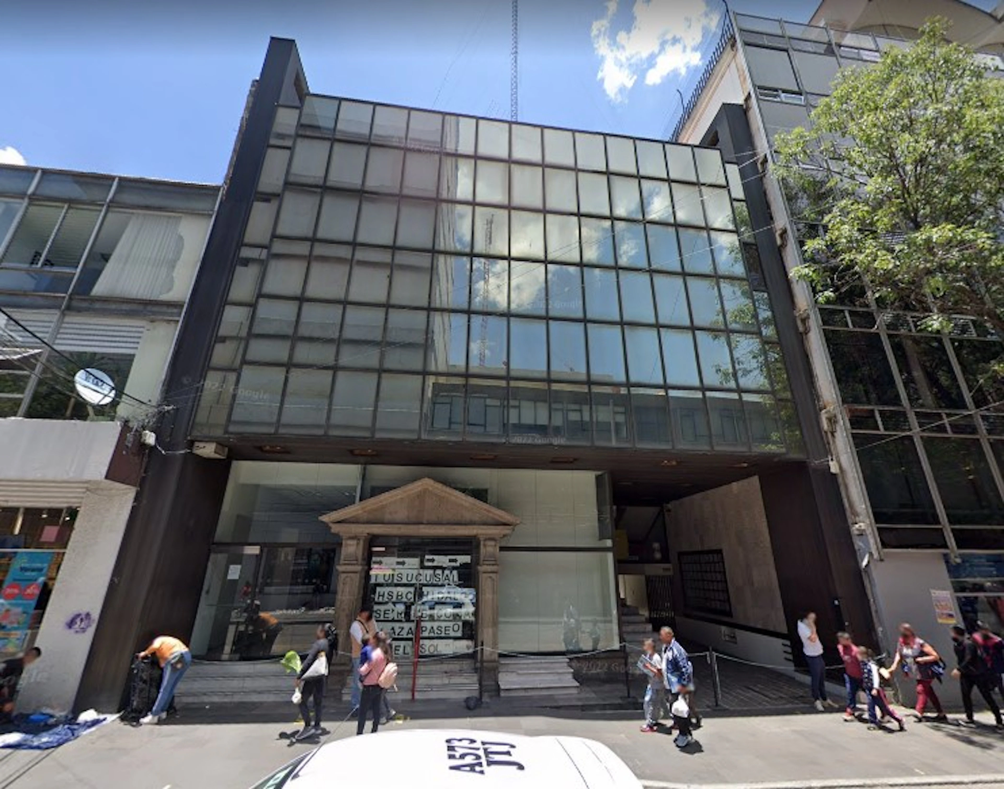 Local Comercial Spot2