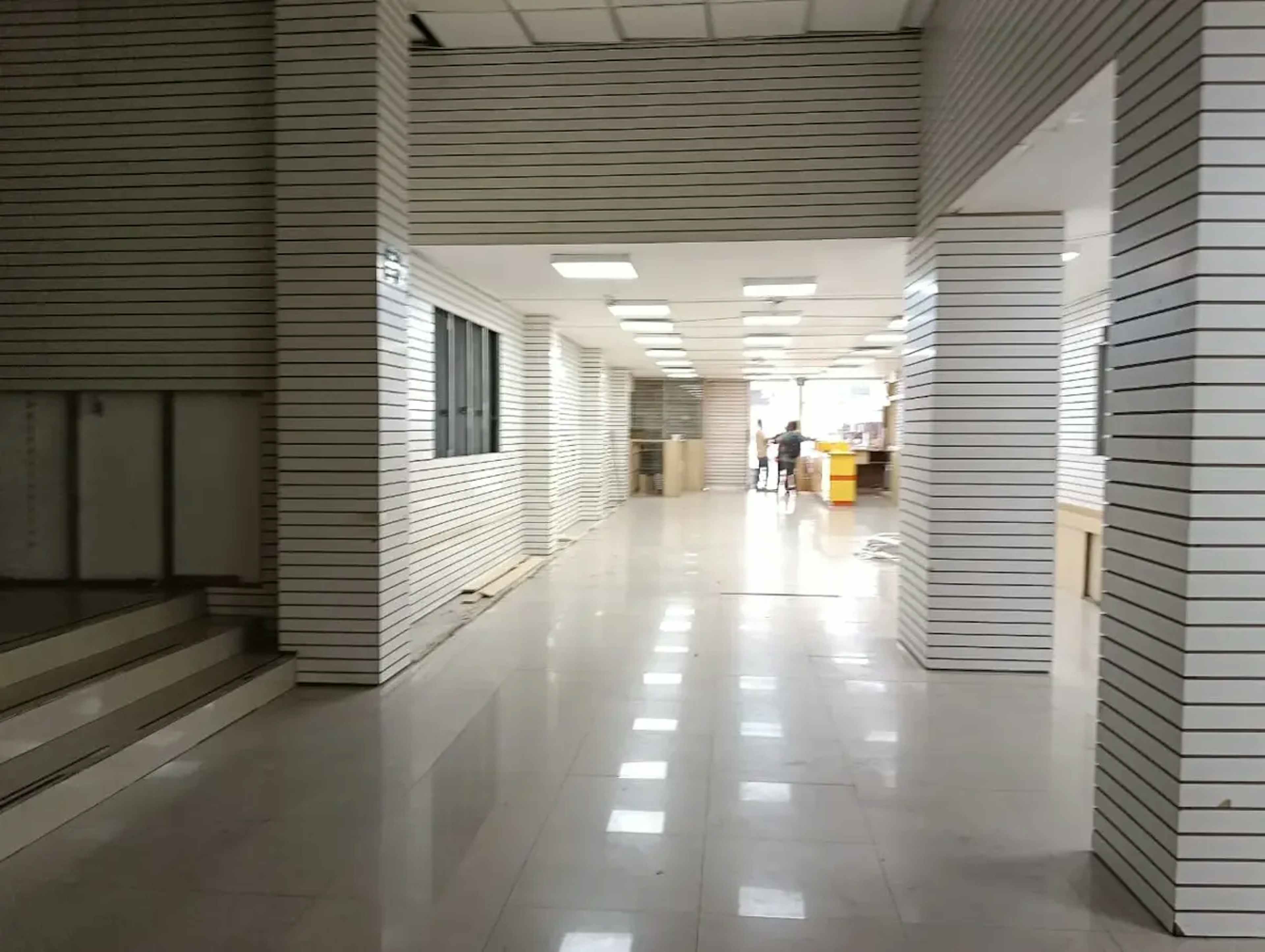 Av. Hidalgo Poniente