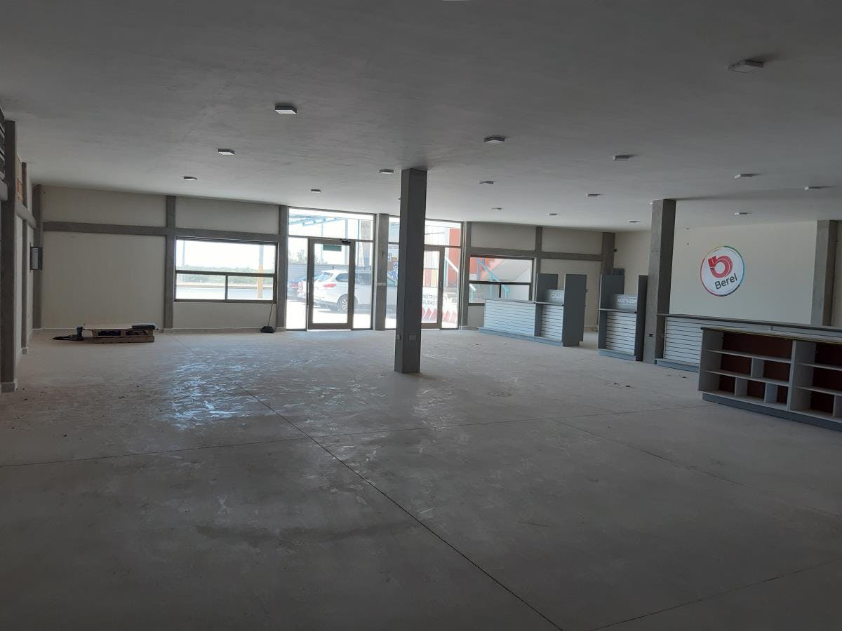 Local Comercial Spot2