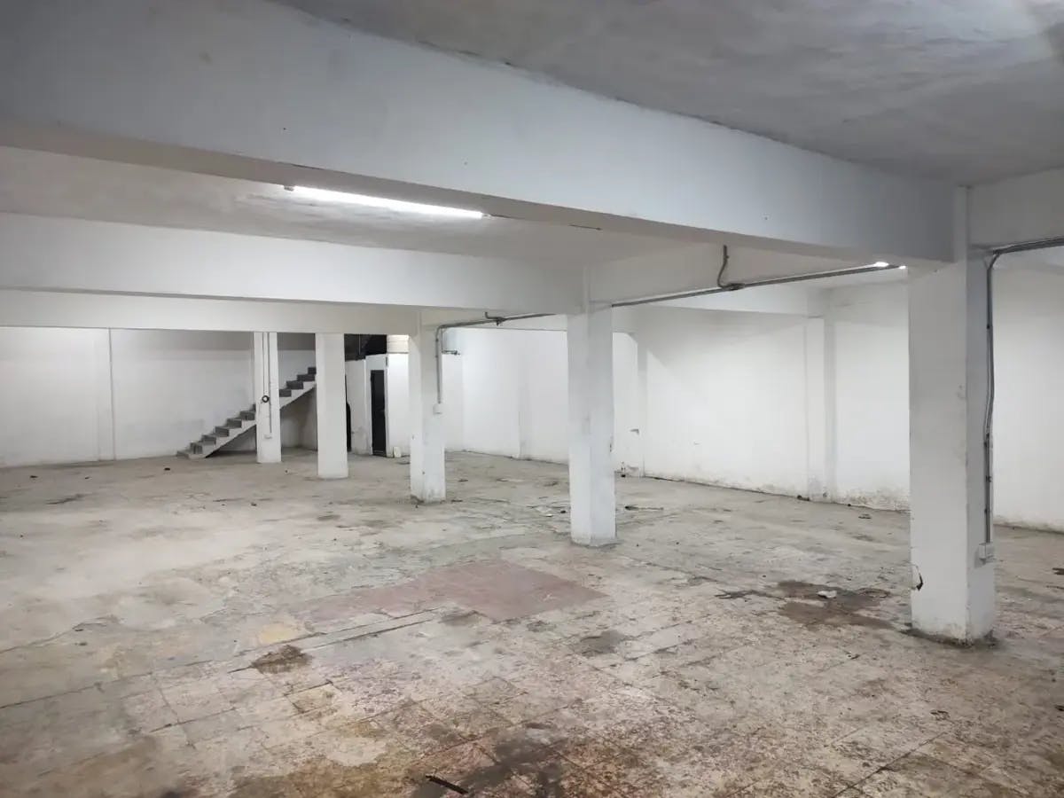 Local Comercial Spot2