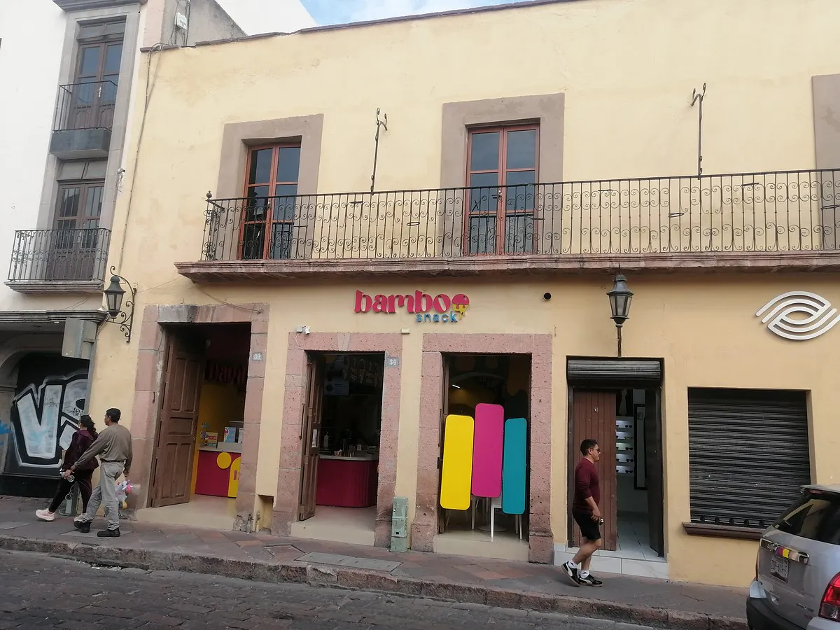 Local Comercial Spot2