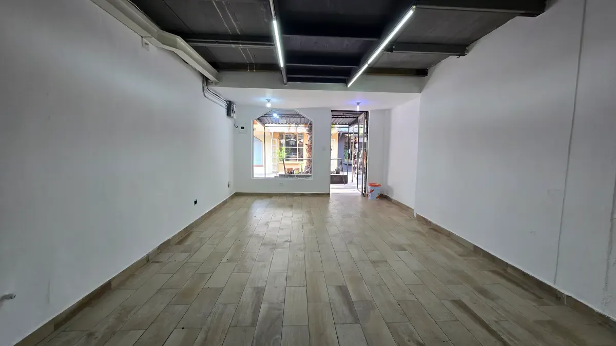 Local Comercial Spot2