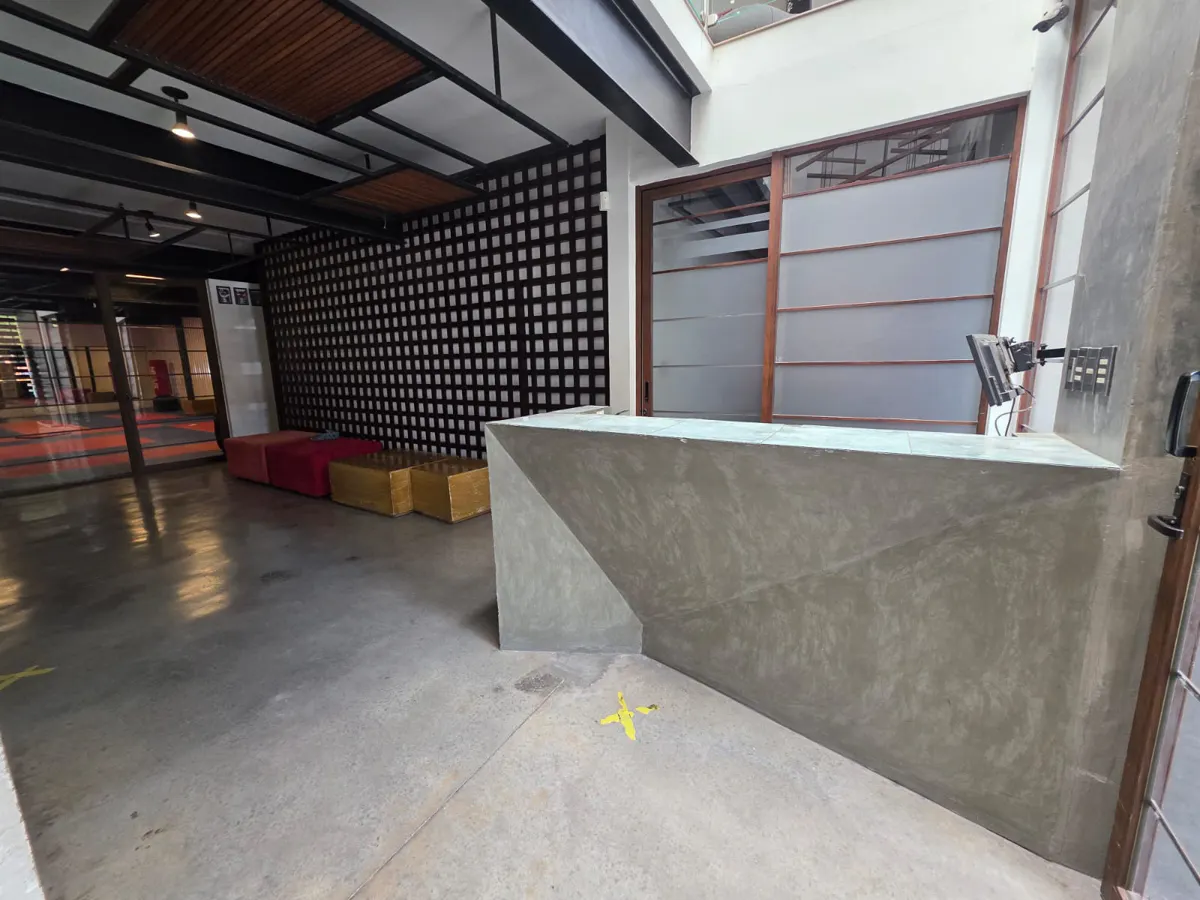 Local Comercial Spot2