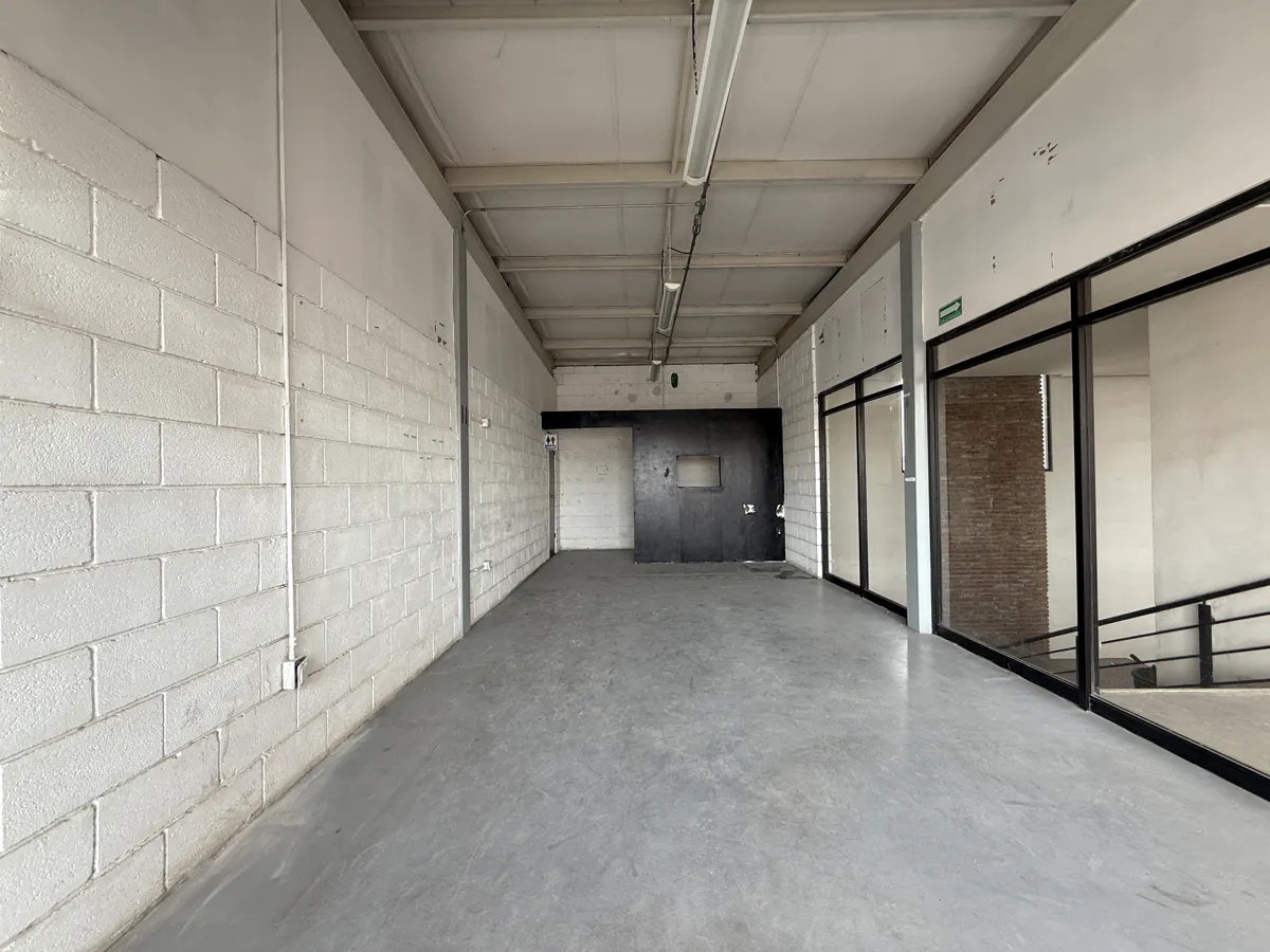 Local Comercial Spot2