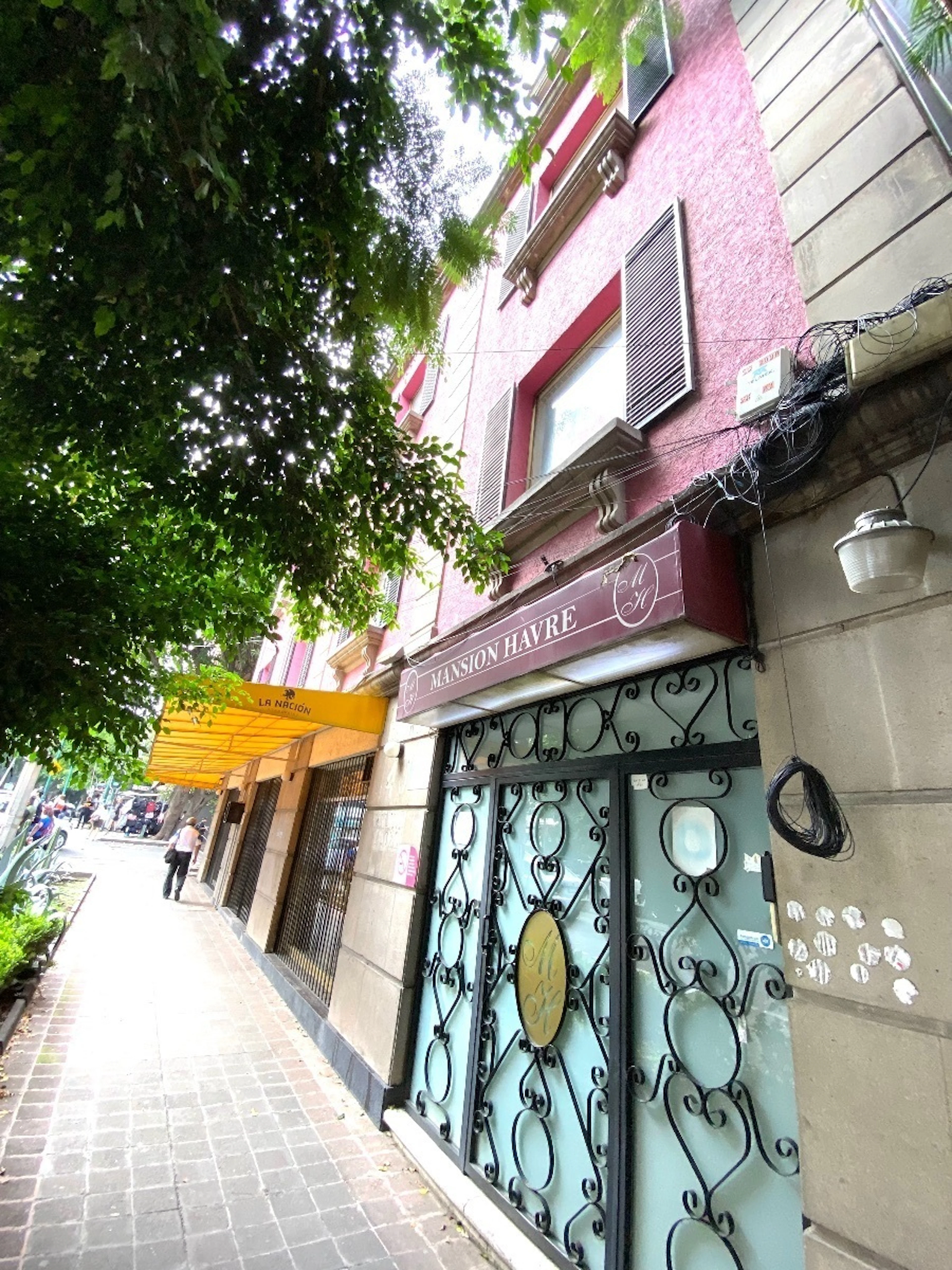 Local Comercial Spot2