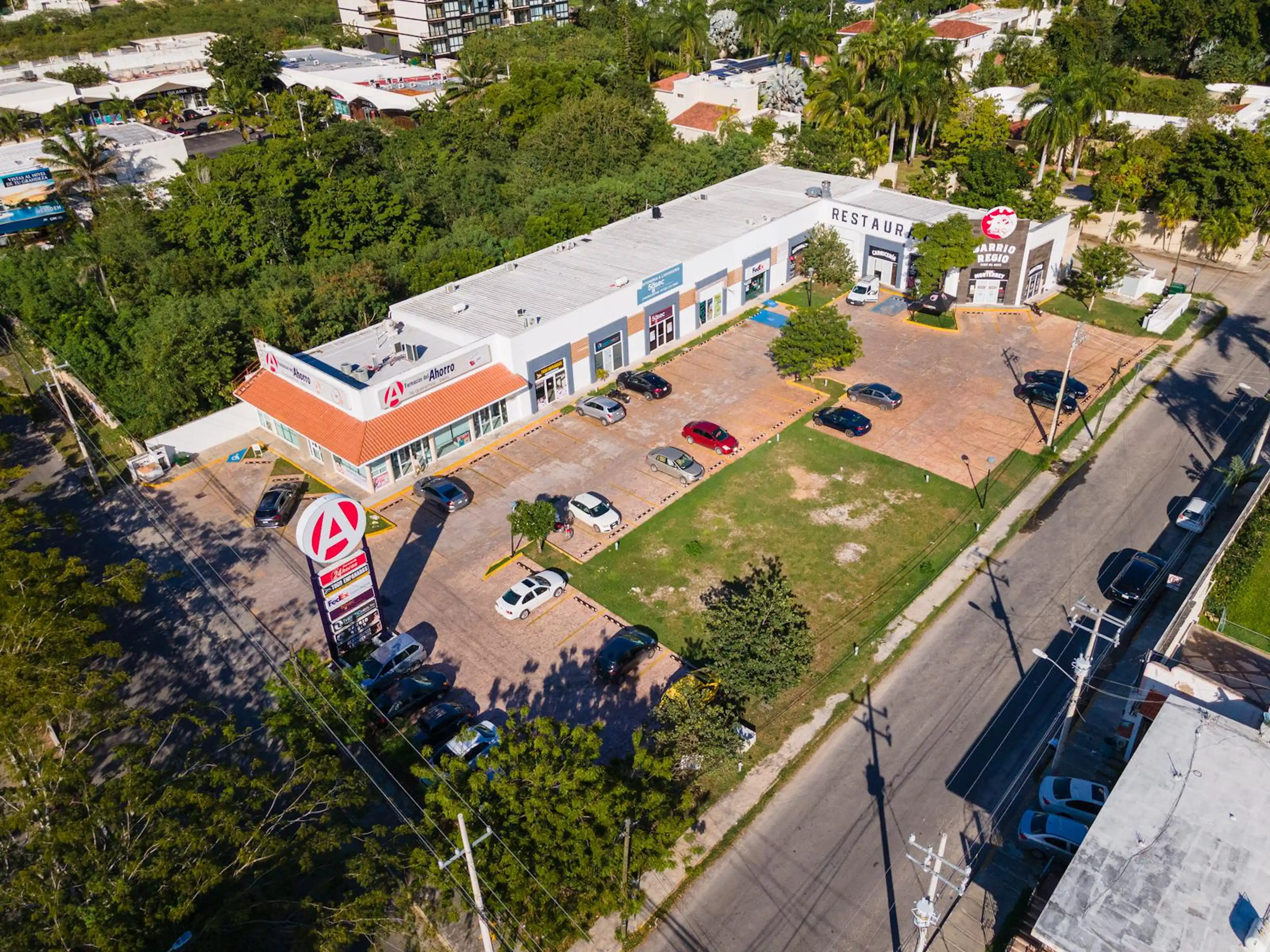 Renta De Terreno Sobre La Av. GarcÍa LavÍn