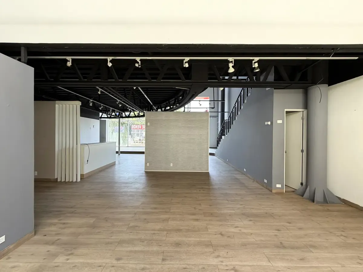 Local Comercial Spot2
