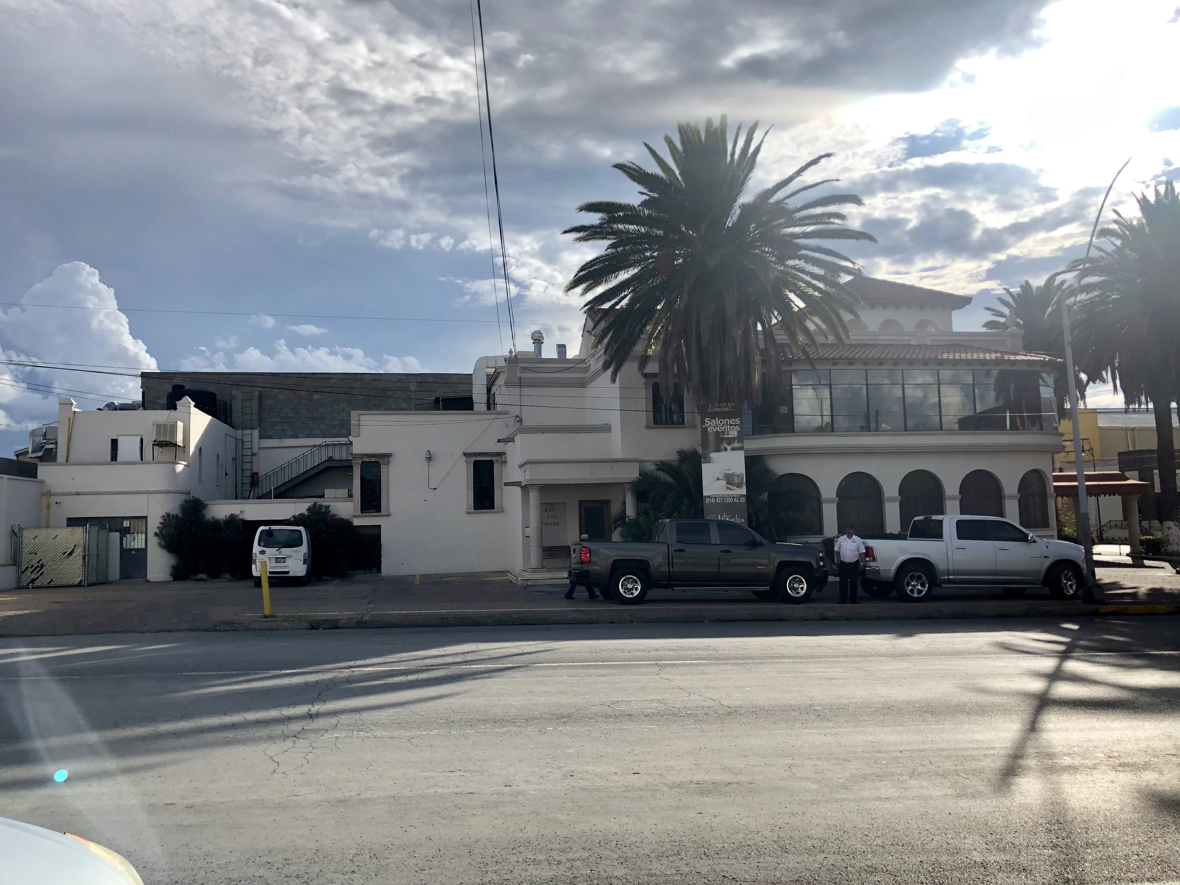 Local Comercial Spot2