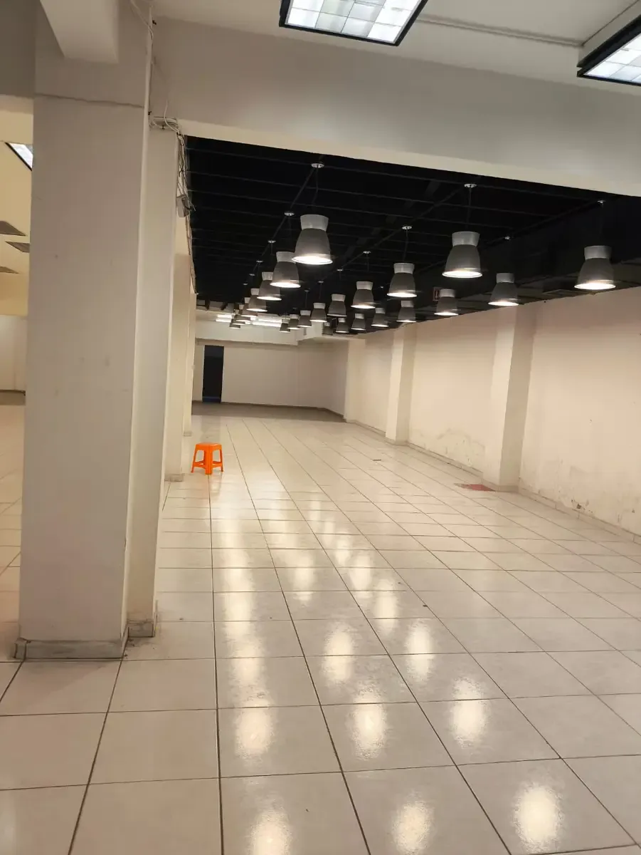 Local Comercial Spot2