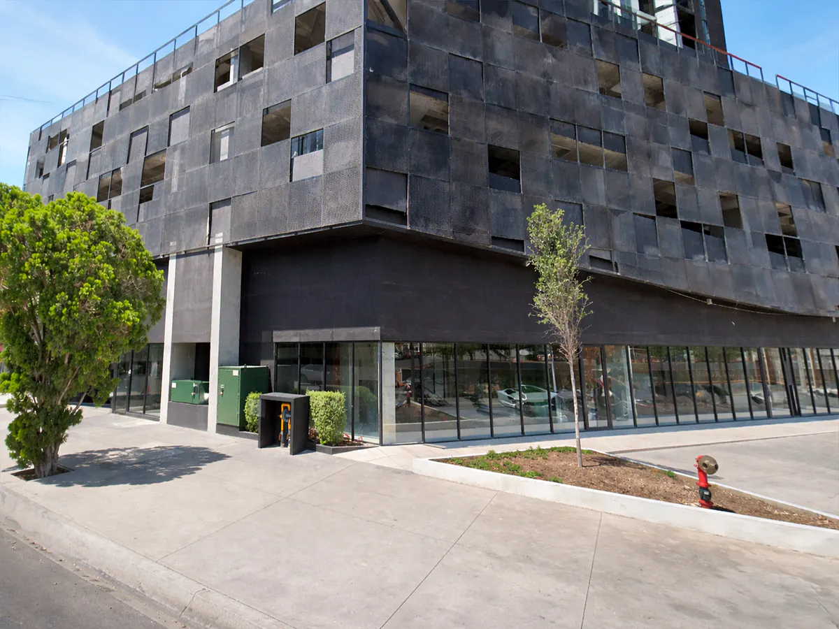 Local Comercial Spot2