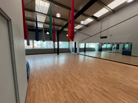 Local Comercial Spot2