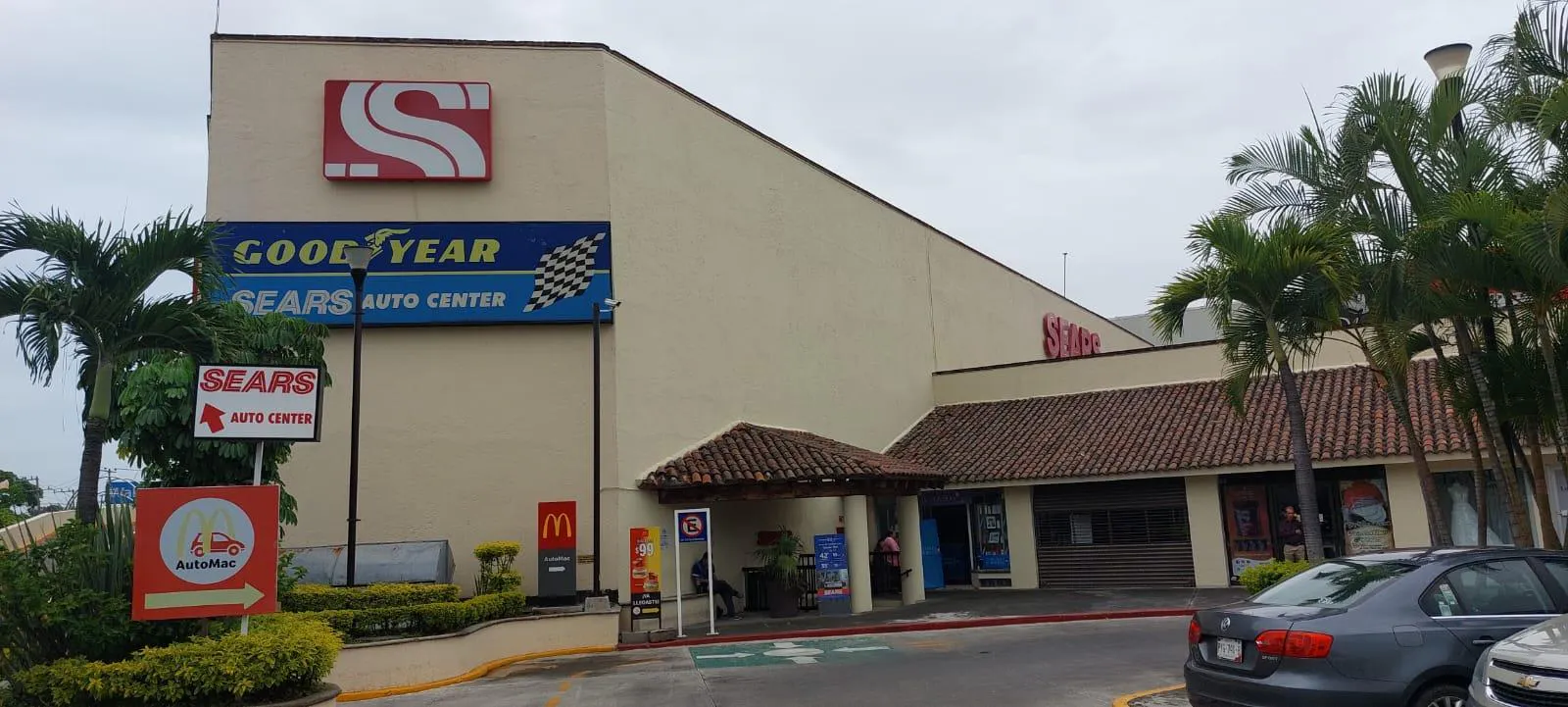 Local Comercial Spot2
