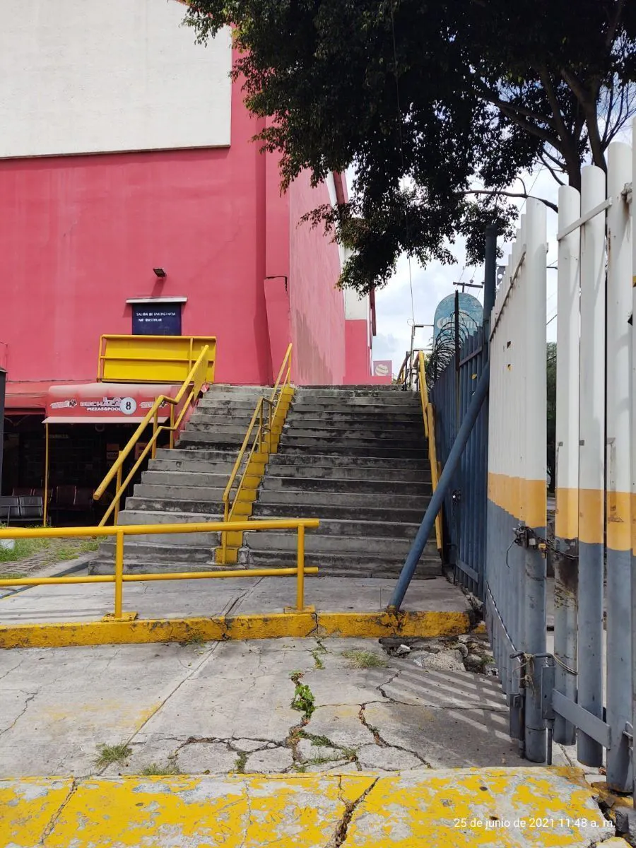 Local Comercial Spot2
