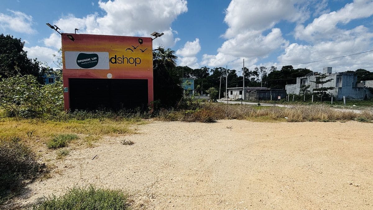 Local Comercial Spot2