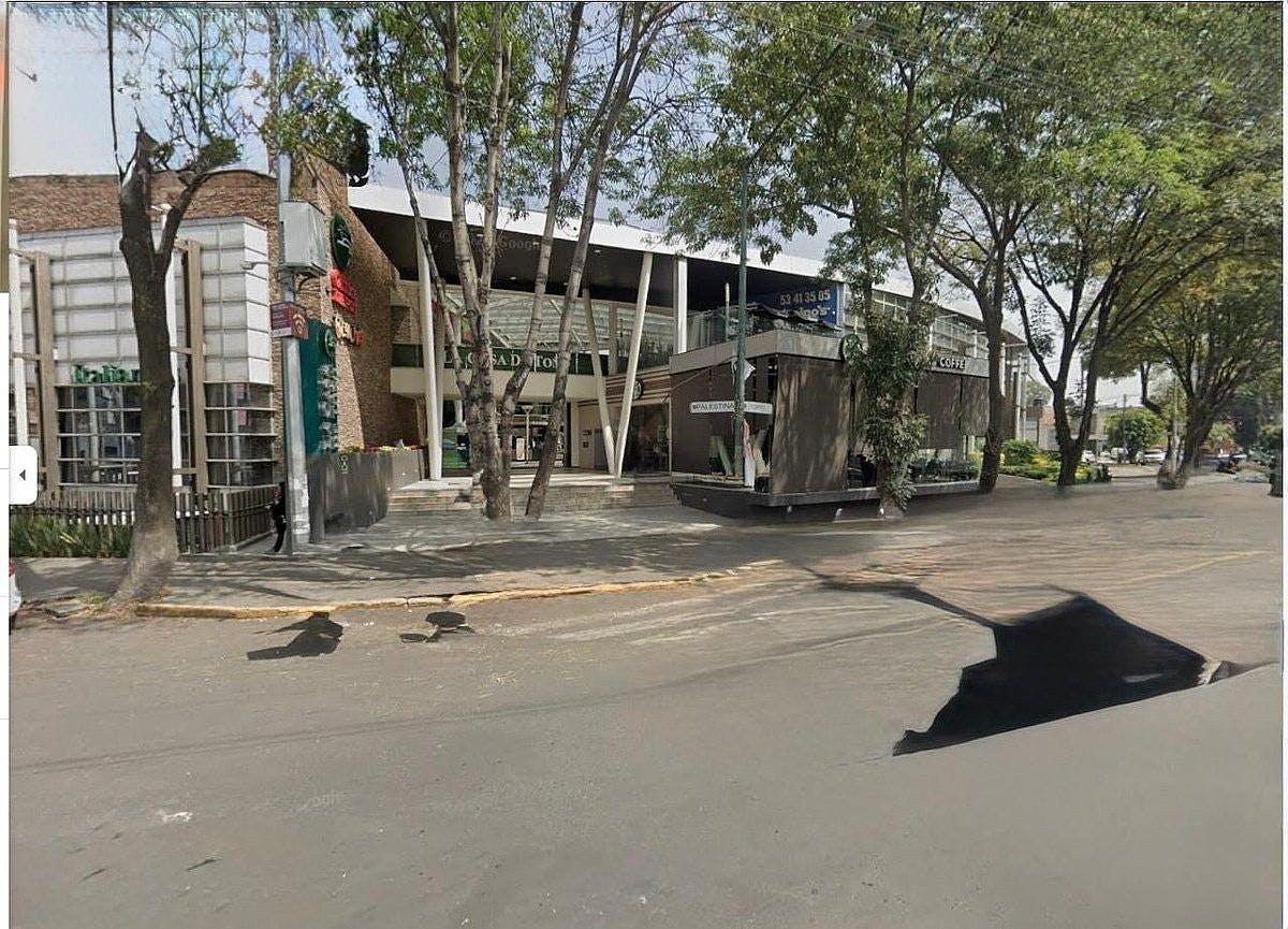 Local Comercial Spot2