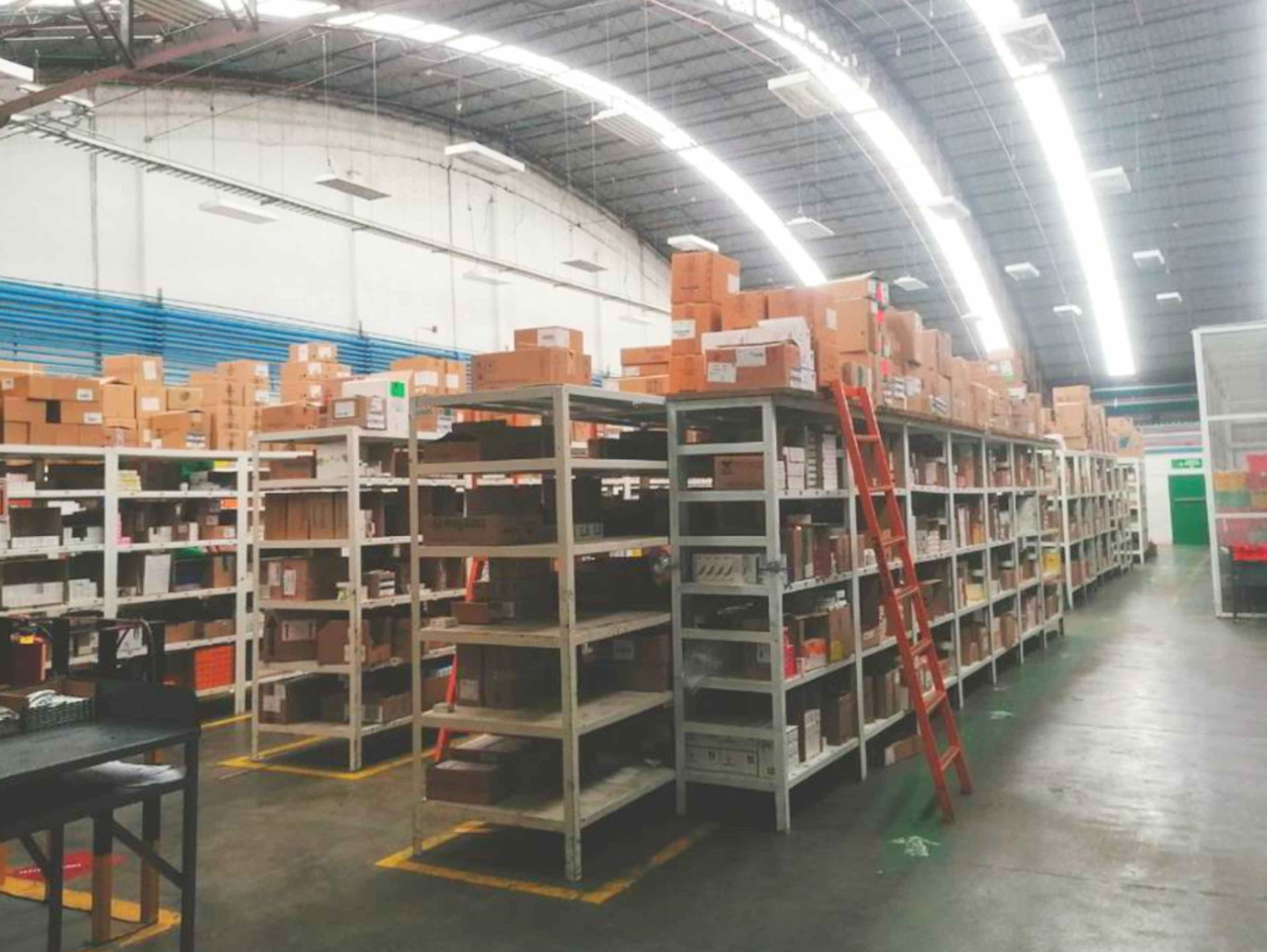 Eje 1 Pte. (calzada Vallejo ) 737