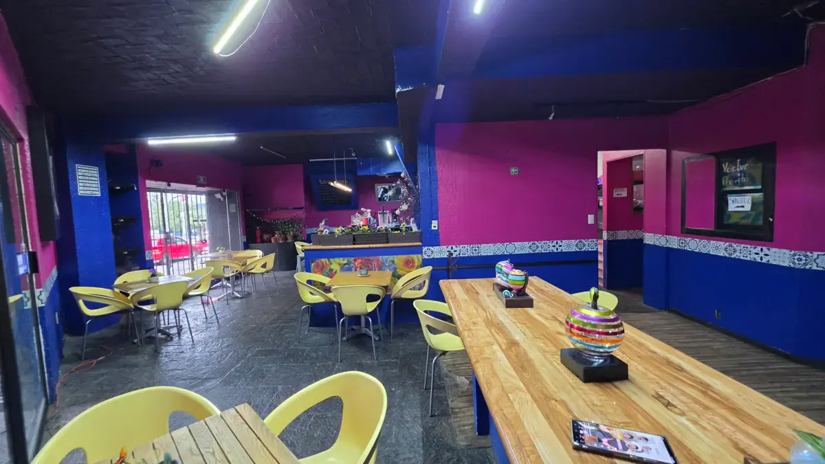 Local Comercial Spot2
